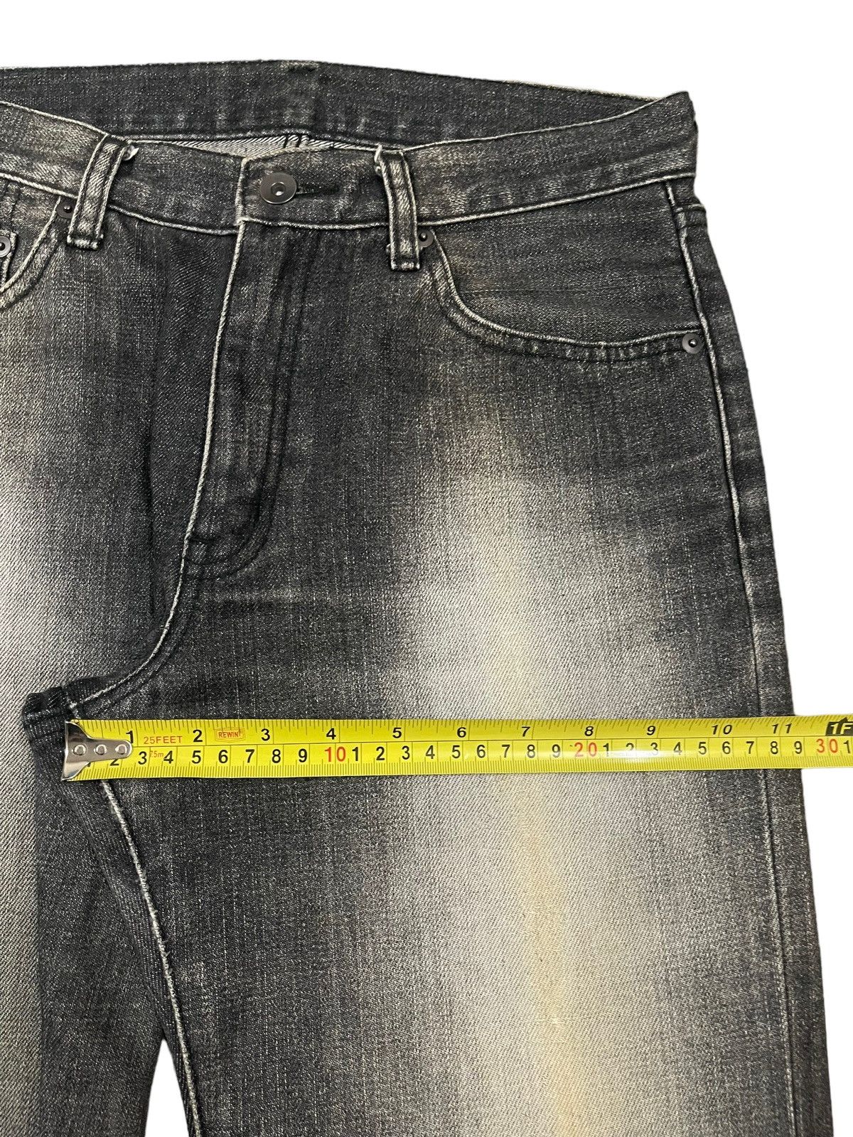 Uniqlo Vintage Japanese Uniqlo Faded Wash Style Loose Jeans Size US 30 / EU 46 - 12 Thumbnail