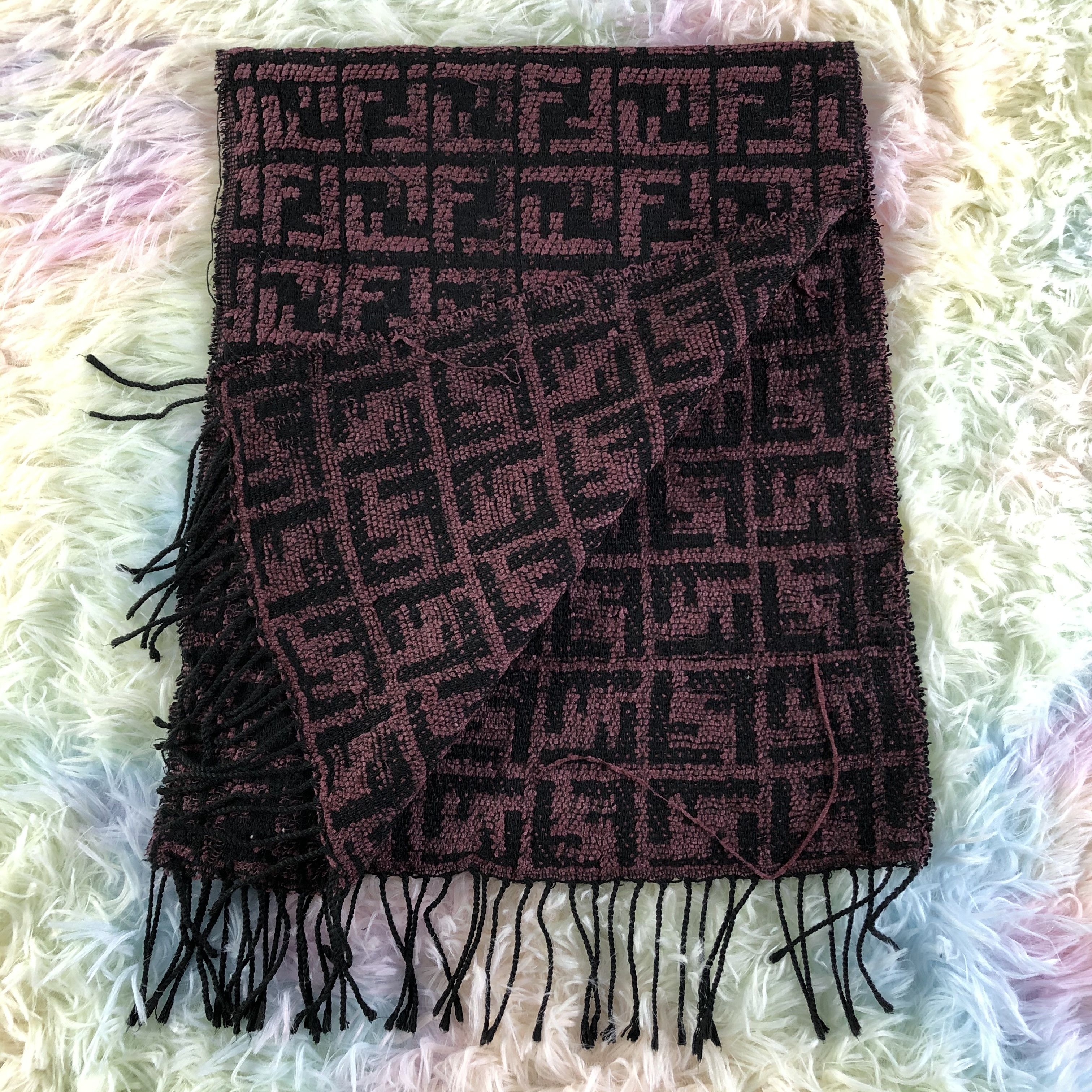 Vintage Fendi Scarf / Muffler / Neckwear - KM95 Size ONE SIZE - 4 Thumbnail