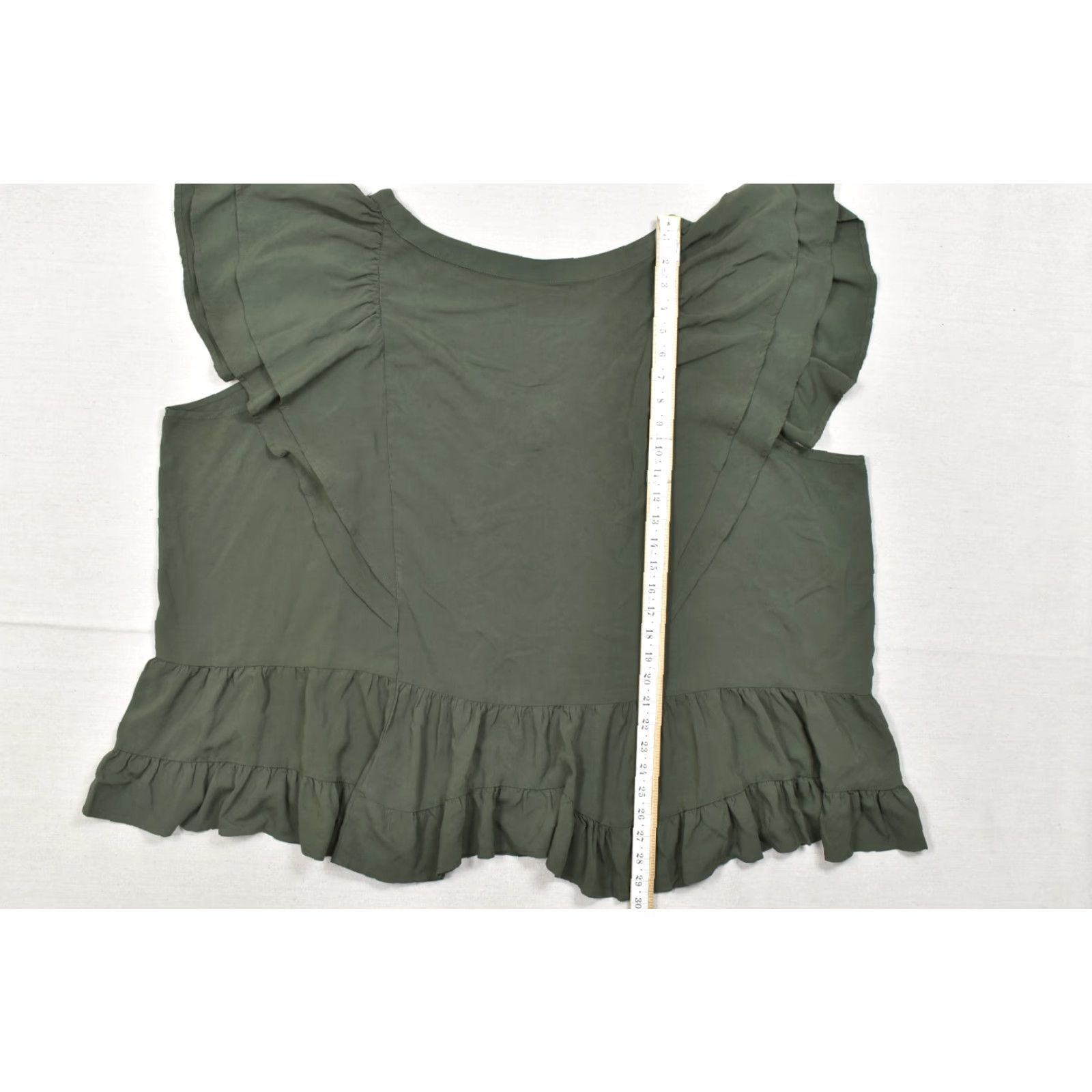 Torrid Torrid Blouse Women Plus Size 6 Olive Green Rayon Flutter Sleeve Peplum V-Neck Pullover Short Sleeve Casual Spring Summer Fall Size M / US 6-8 / IT 42-44 - 4 Thumbnail