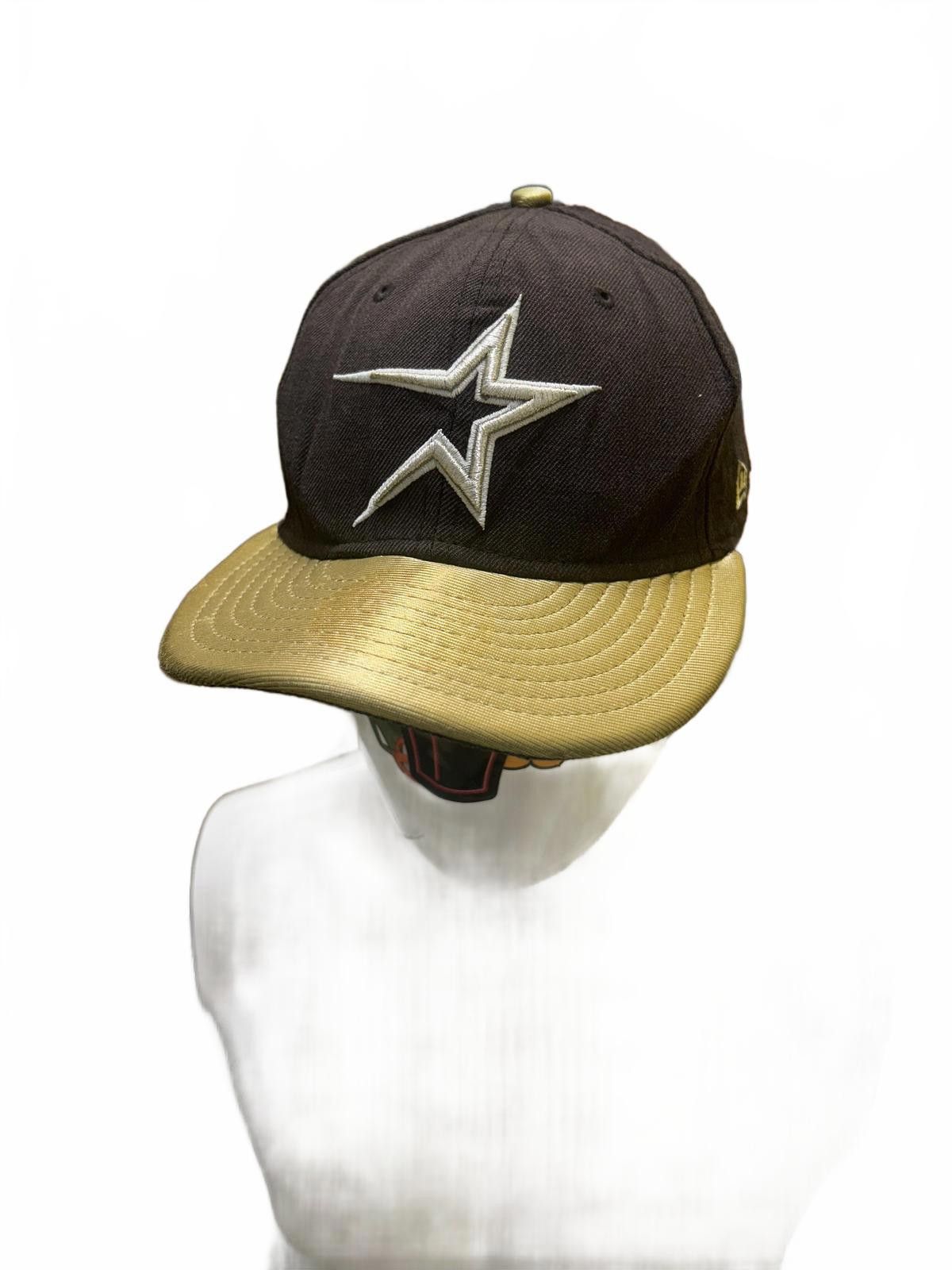 New Era Stylish Black and Gold Cap - Star Logo Size ONE SIZE - 1 Thumbnail