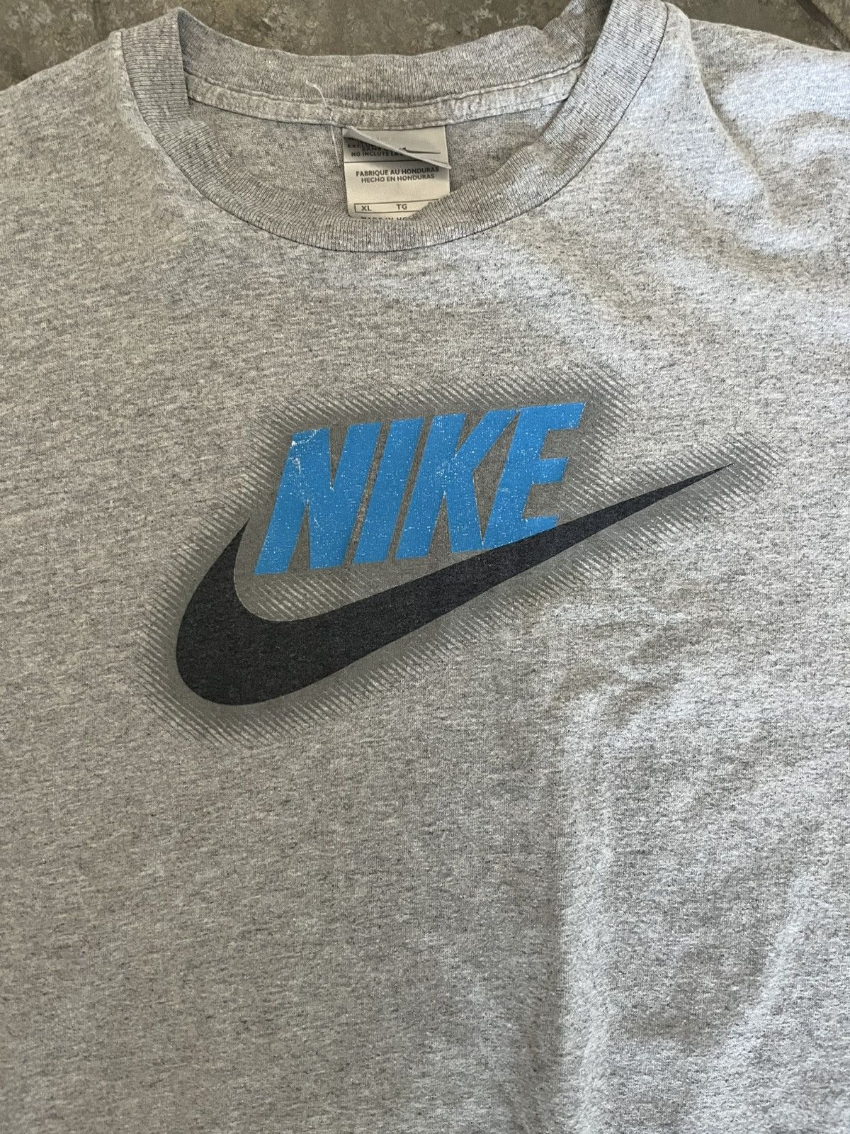 Nike Grey and blue Nike vintage tee from the 90s Size US XL / EU 56 / 4 - 2 Thumbnail