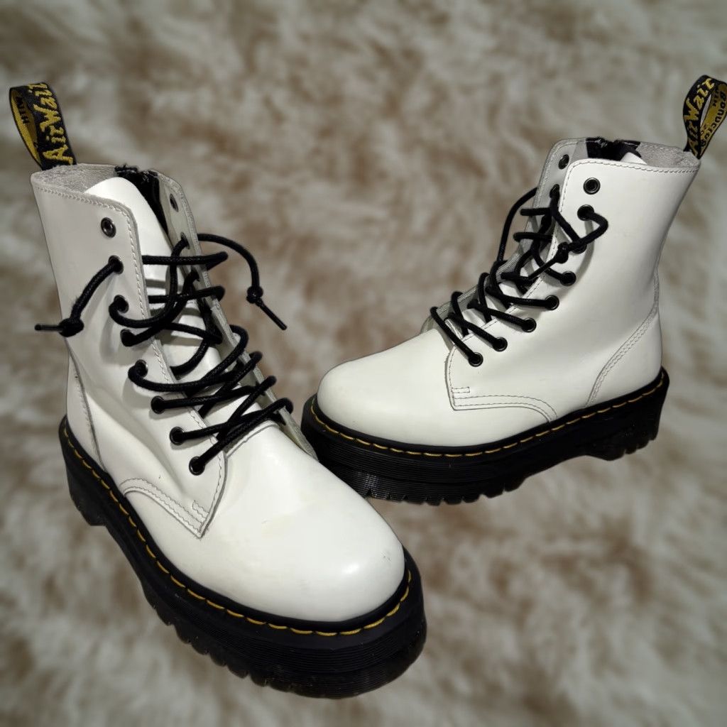 Dr. Martens Dr. Martens Jadon White Platform 8 Eye Boots US 8 M / UK 6 / EU 41 Womens Stain Size US 6 / IT 36 - 1 Thumbnail