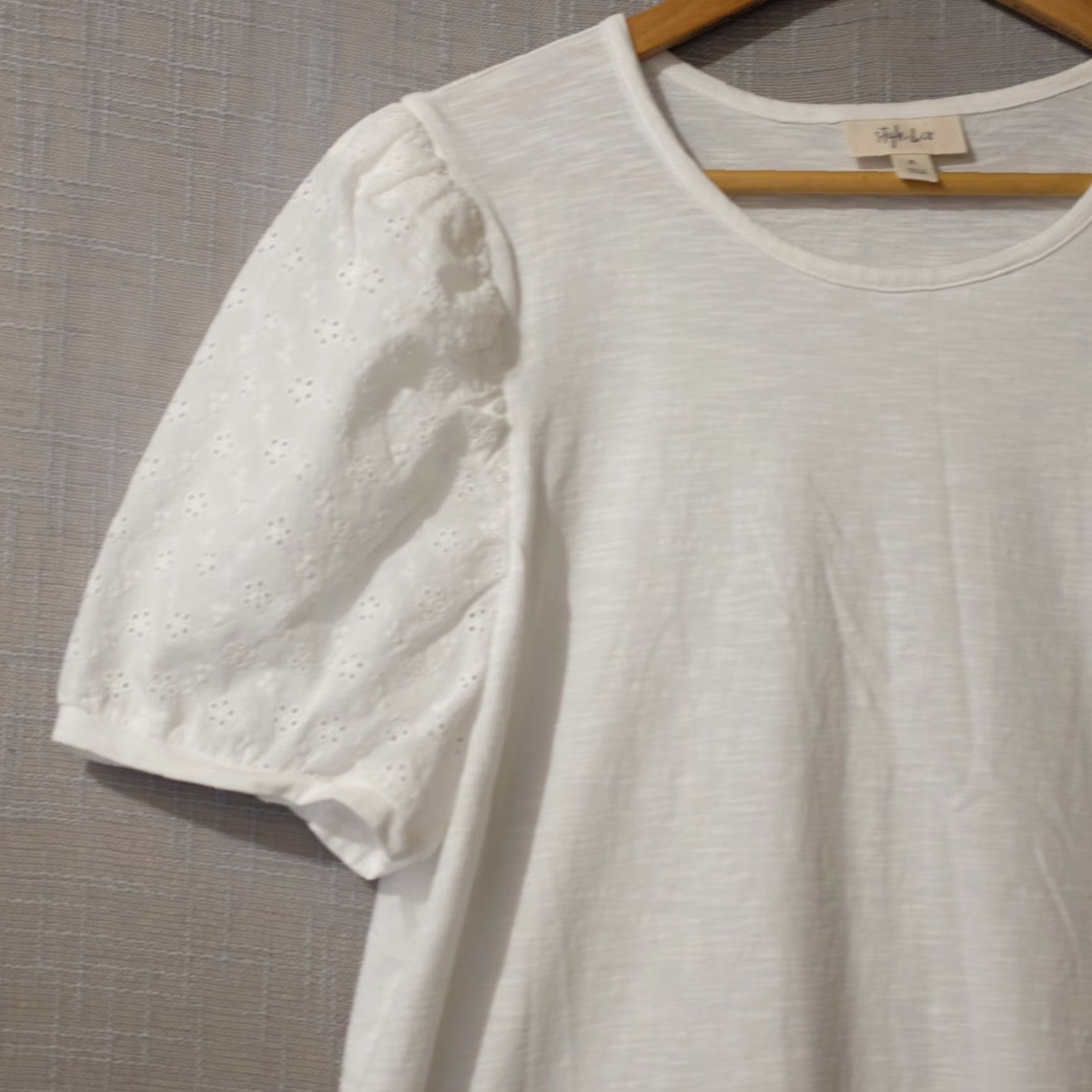 Style & Co Style & Co White Puff Short Sleeve Blouse Stretch Womens XL A2-29 Blouse Size XL / US 12-14 / IT 48-50 - 2 Thumbnail