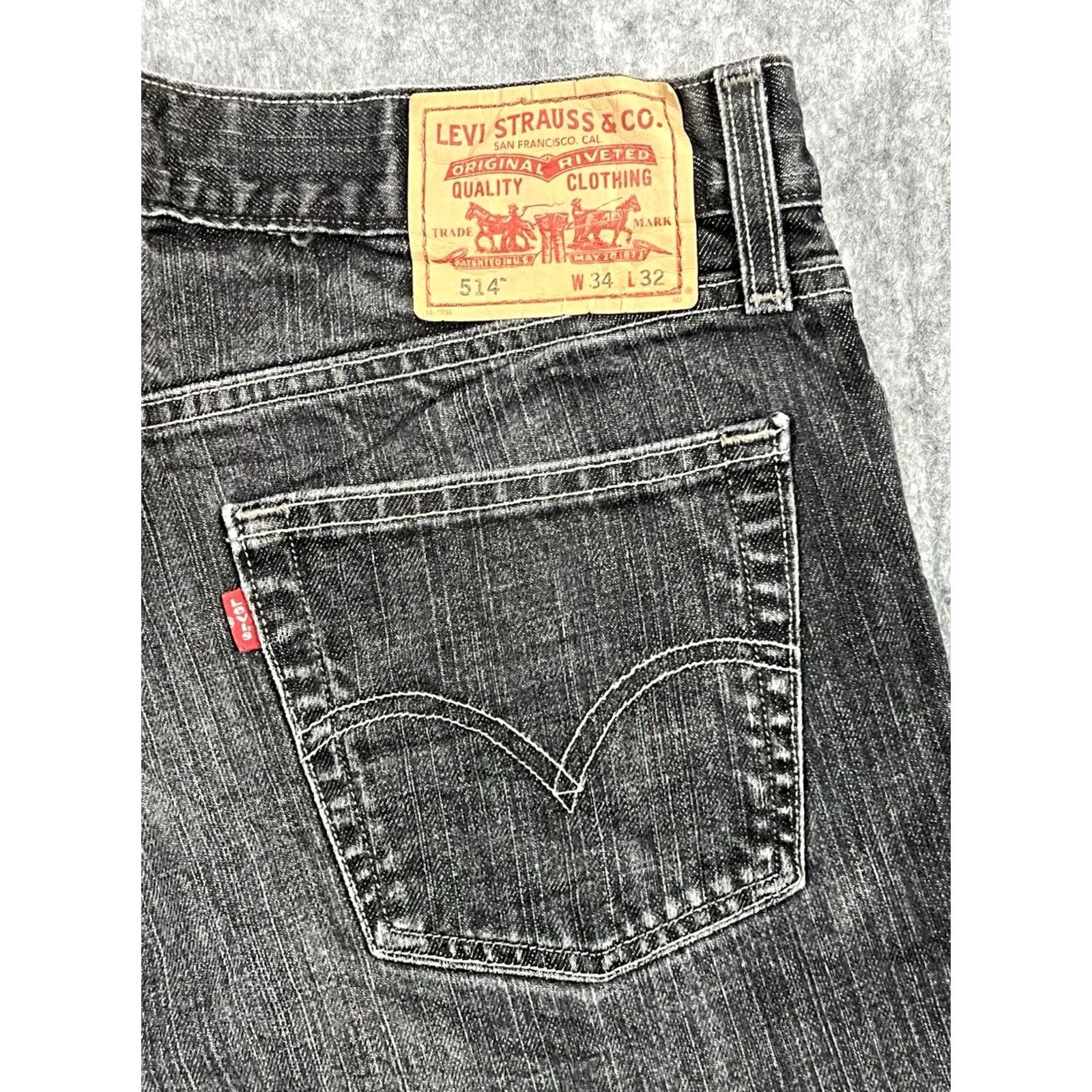 Levi's VINTAGE Levi's 514 Jeans Mens Black Slim Straight Leg Distressed 34x32 Regular Waist 34 Inseam 32 Pockets 5-Pocket Denim Cotton USA 500 Series Size US 34 / EU 50 - 6 Thumbnail