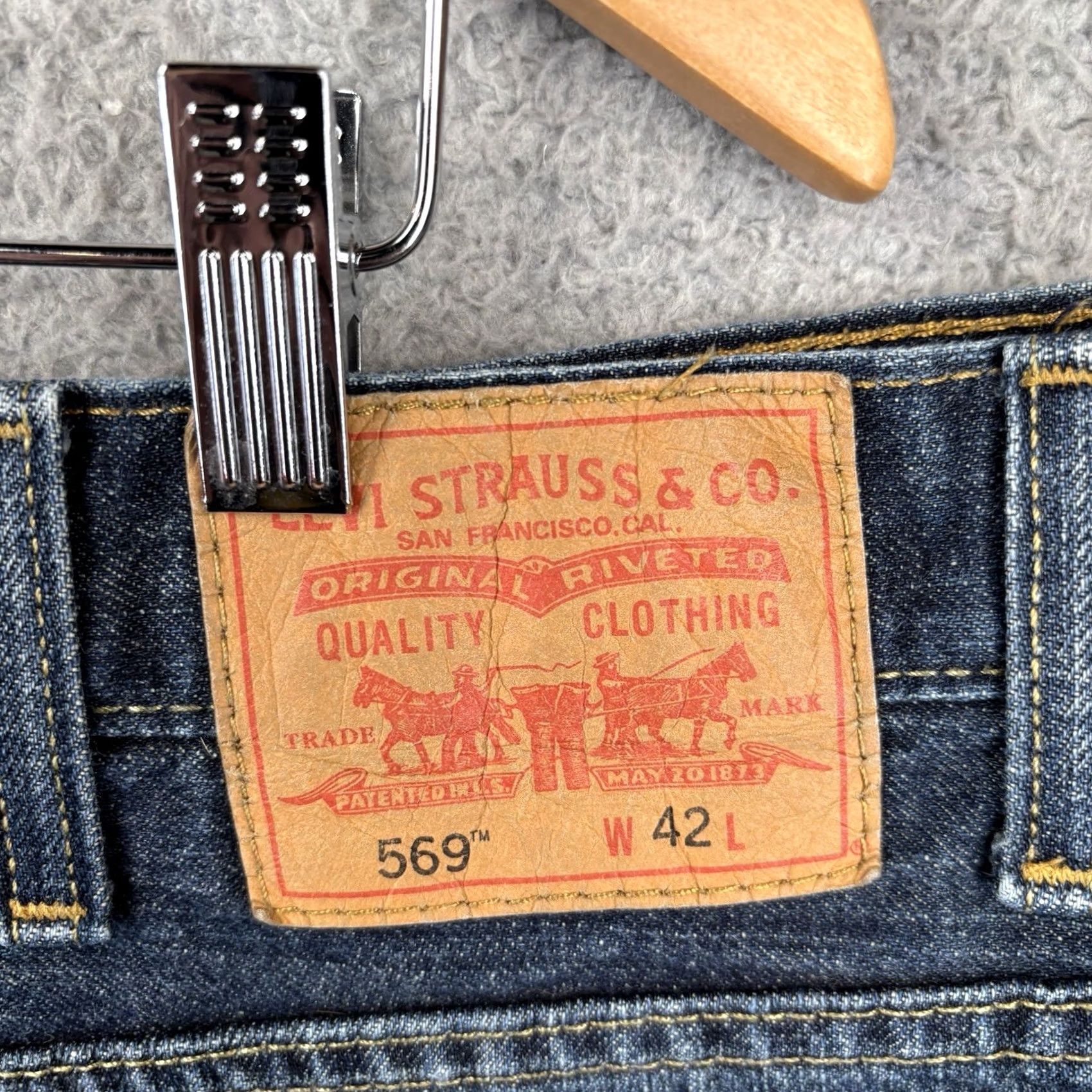 Levi's VINTAGE Levi's 569 Shorts Men 42 Loose Fit Baggy Dark Wash Denim Retro 90s Size US 42 / EU 58 - 3 Thumbnail