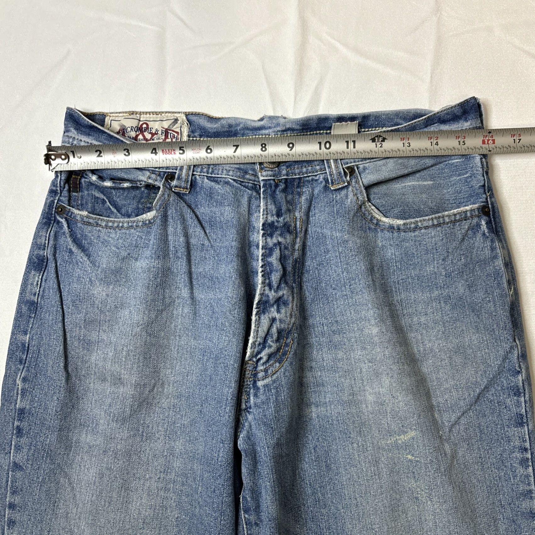 Abercrombie & Fitch Abercrombie & Fitch Men Jeans 31x32 Blue Denim Distressed Boot Cut Stretch Y2K Regular Inseam 32 Size US 31 - 3 Thumbnail