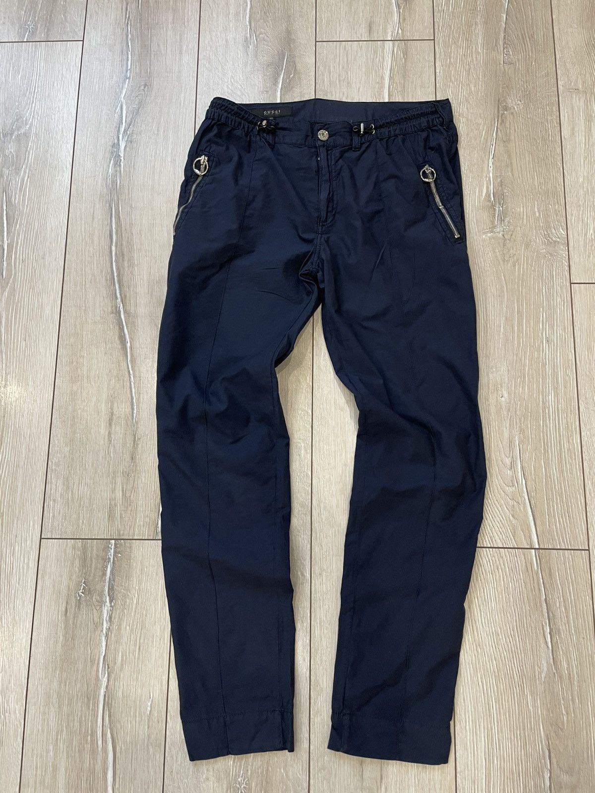 Gucci vintage womans Gucci jogging base pants Size 27" / US 4 / IT 40 - 1 Thumbnail