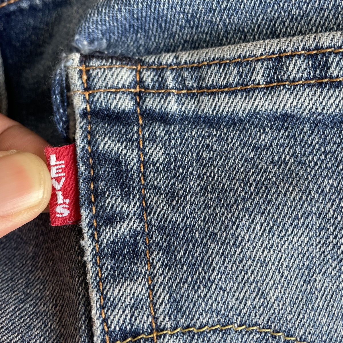 Levi's Vintage Clothing 🔥Vintage Levis 502 Big E Stoned Washed Ripped Distress Jeans Size US 31 - 14 Thumbnail