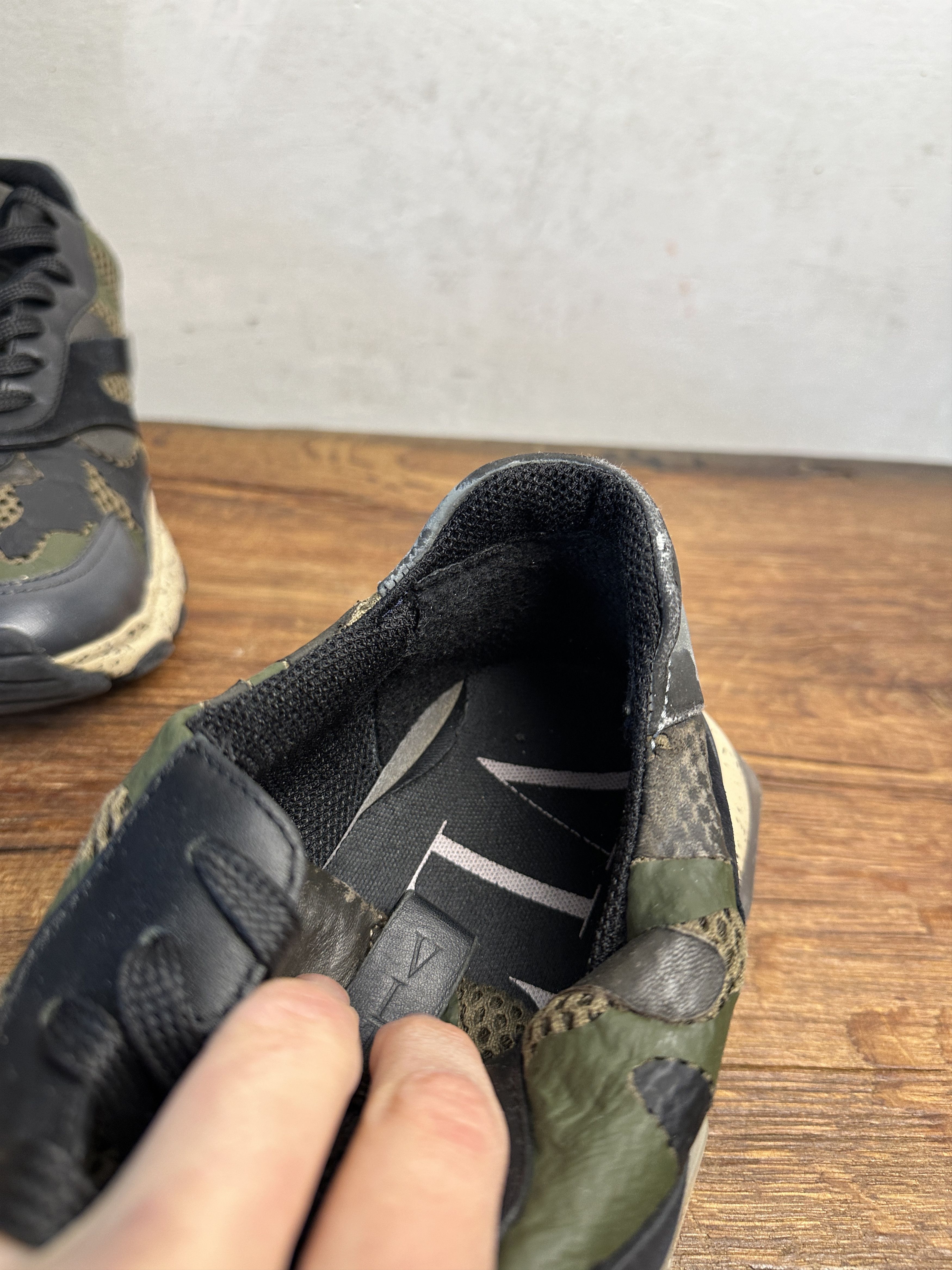Valentino Valentino Bounce Camo Oversized Runner Green Sneakers Size US 10 / EU 43 - 11 Thumbnail