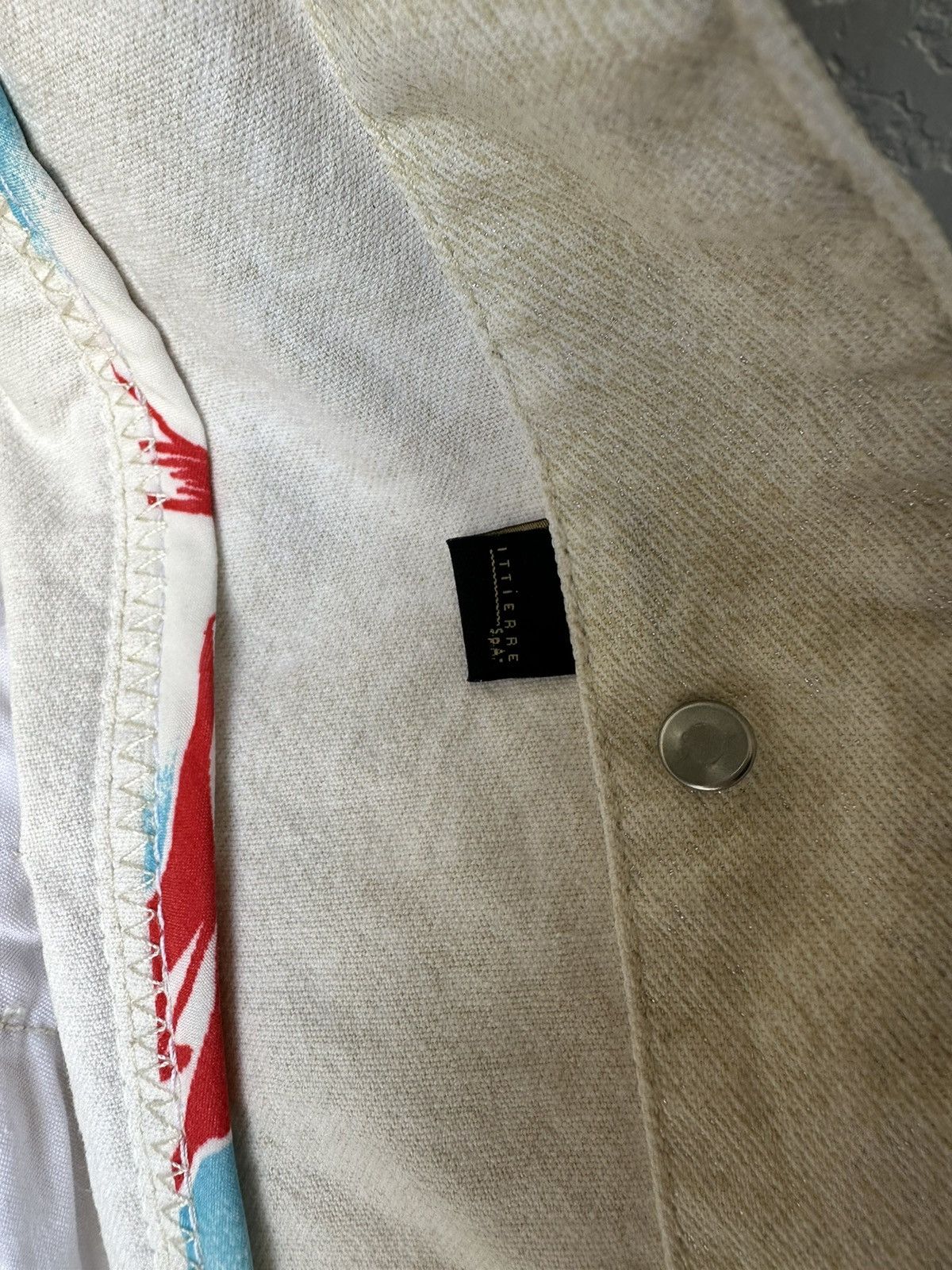Just Cavalli Just Cavalli denim jacket size S Vintage 90’s Size S / US 4 / IT 40 - 8 Thumbnail