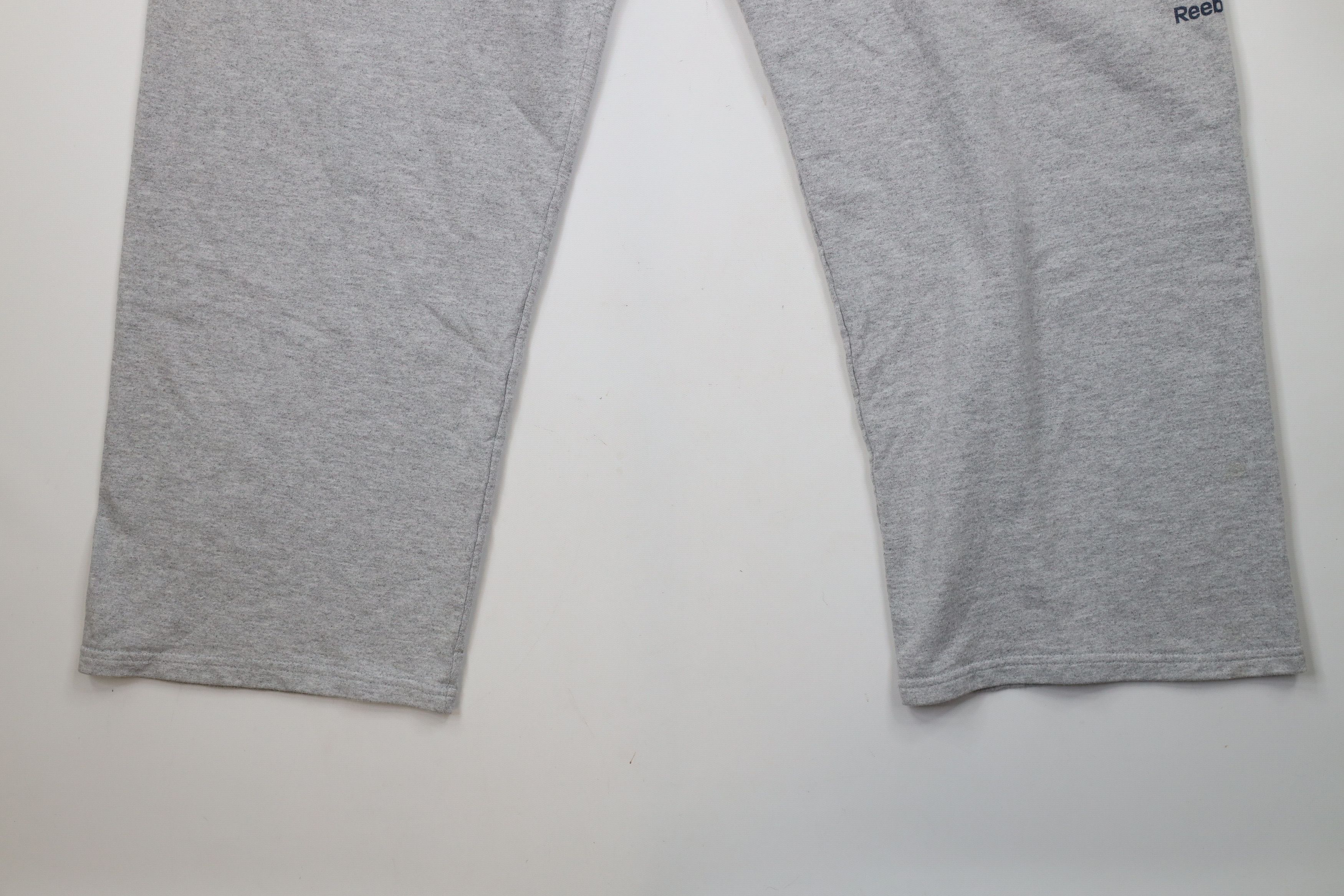 Reebok × Vintage Vintage Reebok Tennessee Titans Football Wide Leg Sweatpants Size US 38 / EU 54 - 4 Thumbnail