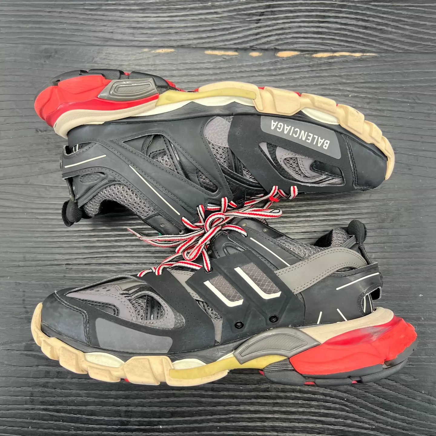 Balenciaga Balenciaga Track Black Red 41 Boxed Sneaker Size US 8 / EU 41 - 2 Thumbnail