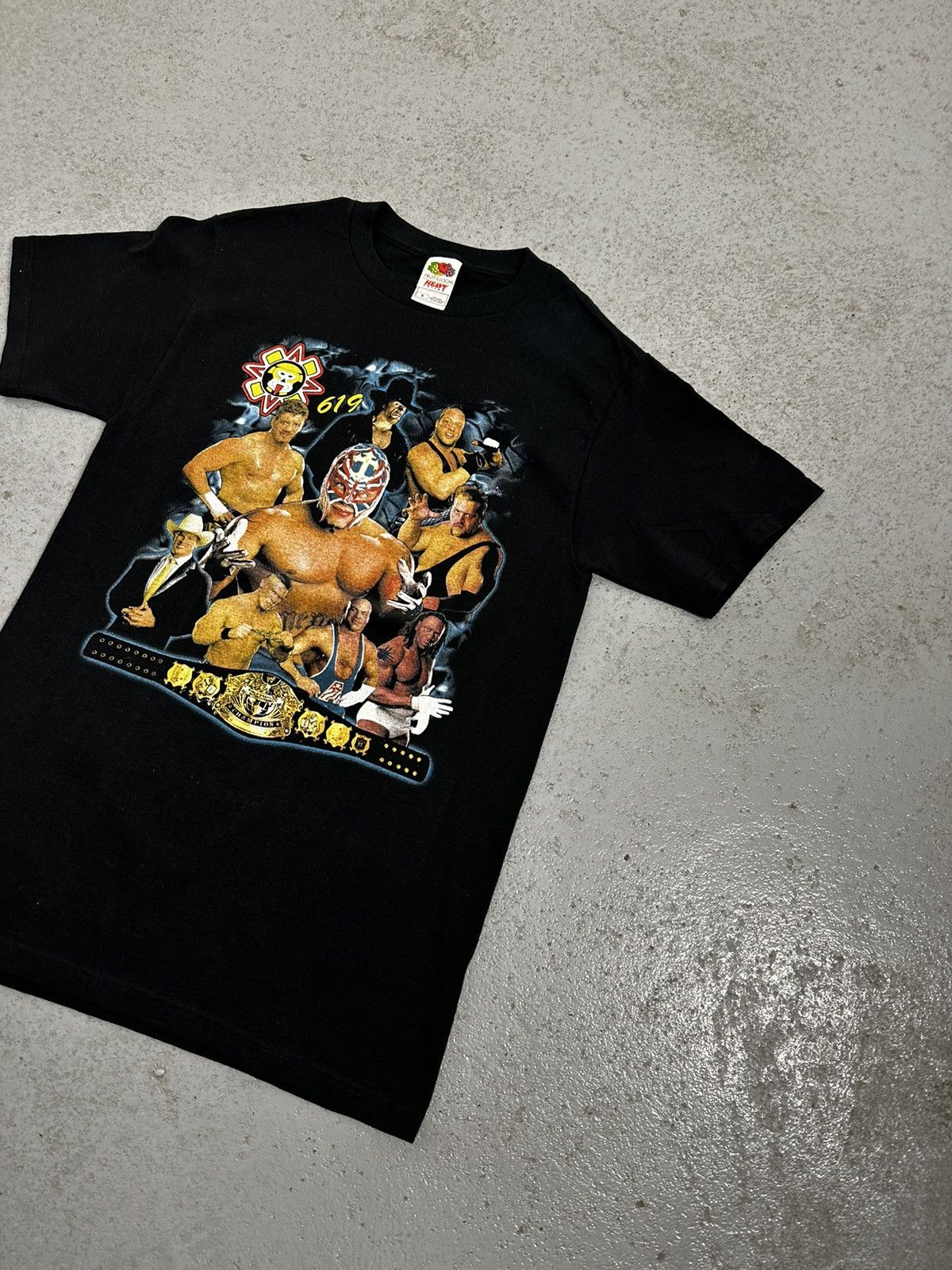 WWE Vintage 00s Wrestlemania WWE Rey Mysterio Undertaker T-Shirt Size US S / EU 44-46 / 1 - 3 Thumbnail