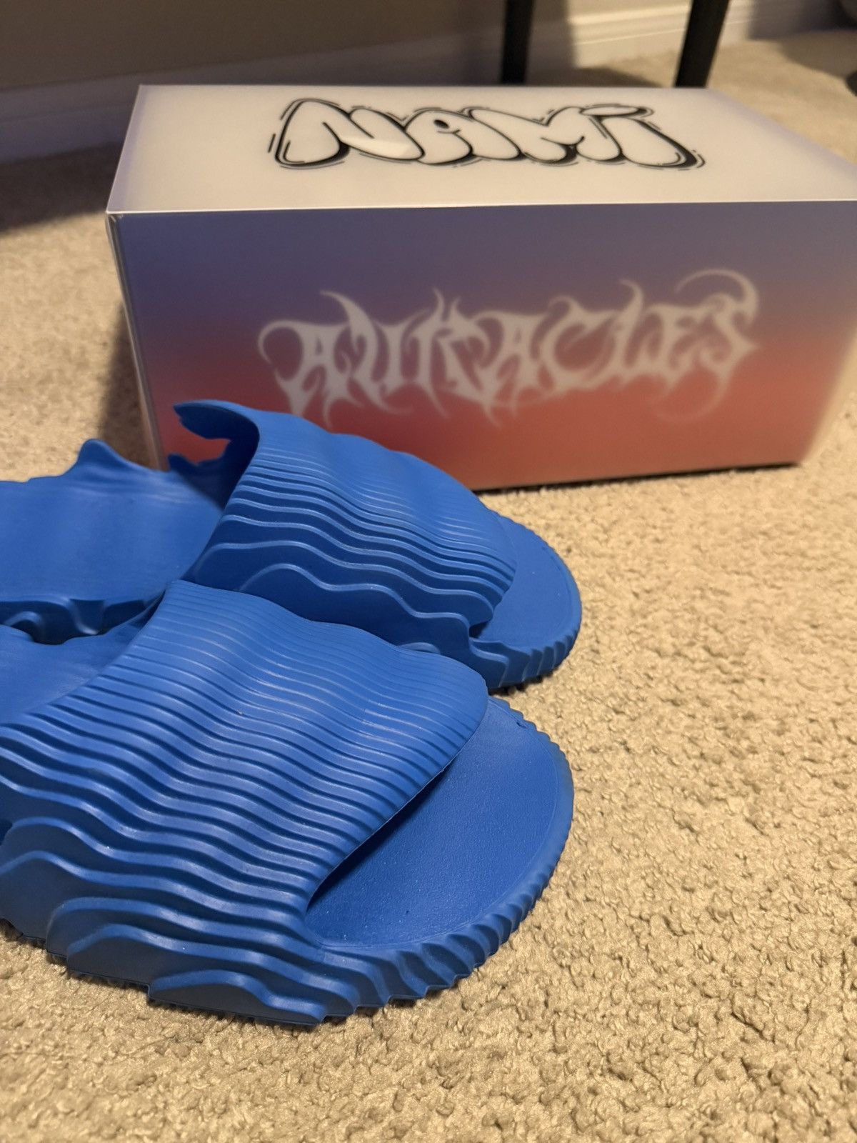 Other The Nami Slide Neptune MENS- SIZE 7 Size US 7 / EU 40 - 2 Thumbnail