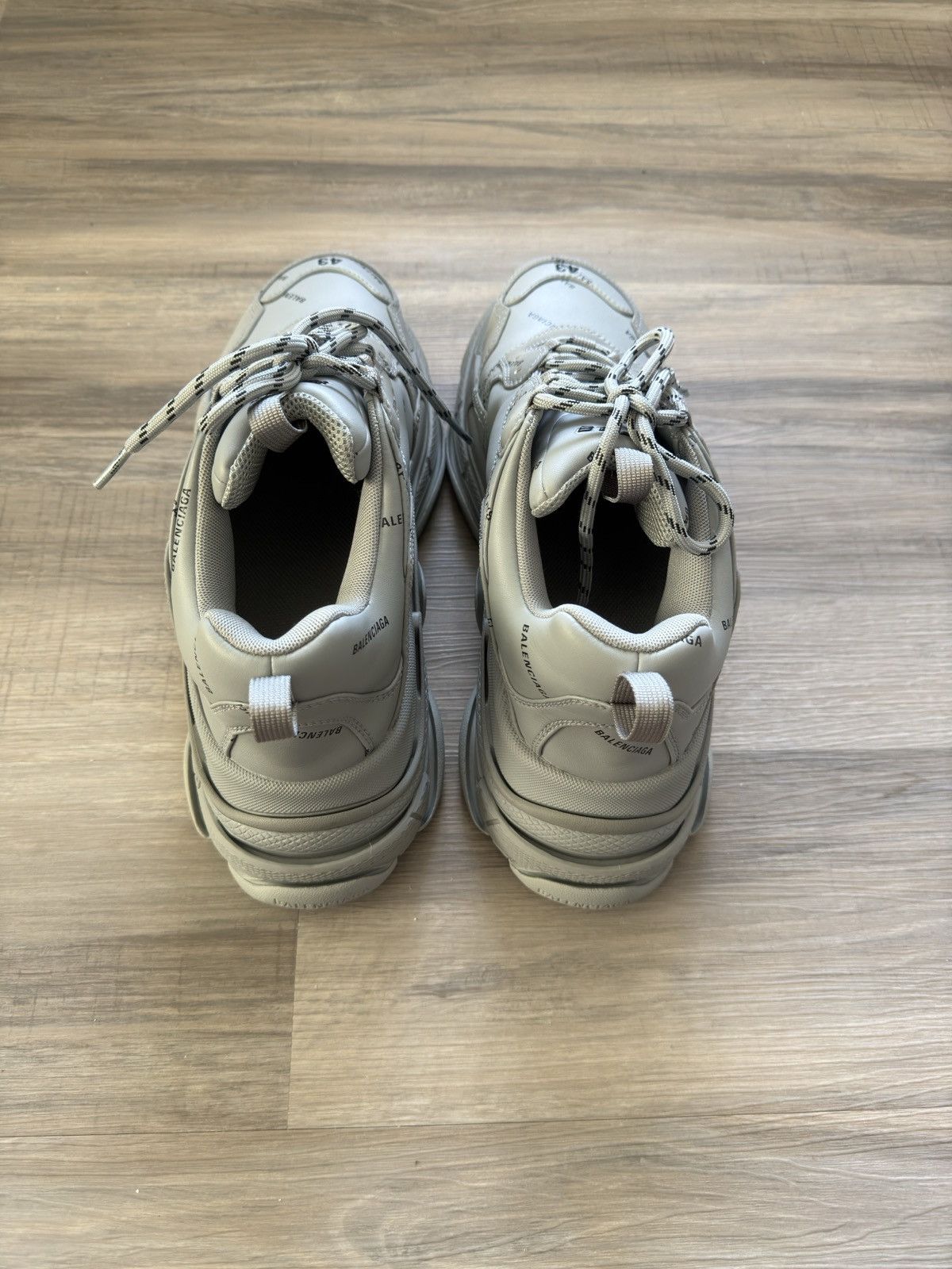 Balenciaga Gray Men’s Balenciaga Tripple S Logo Size US 10 / EU 43 - 4 Thumbnail