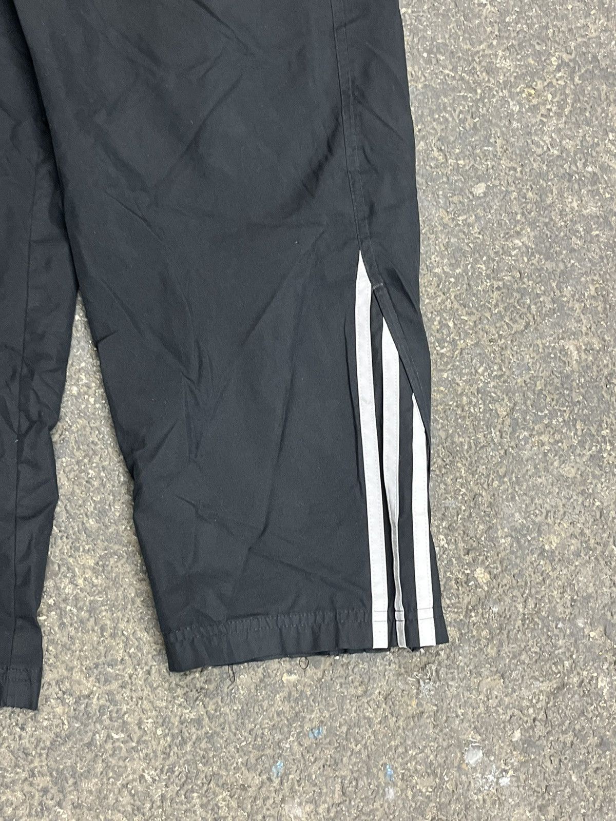 Adidas × Vintage Adidas track pants y2k baggy fit streetwear hype rare skater Size US 30 / EU 46 - 3 Thumbnail