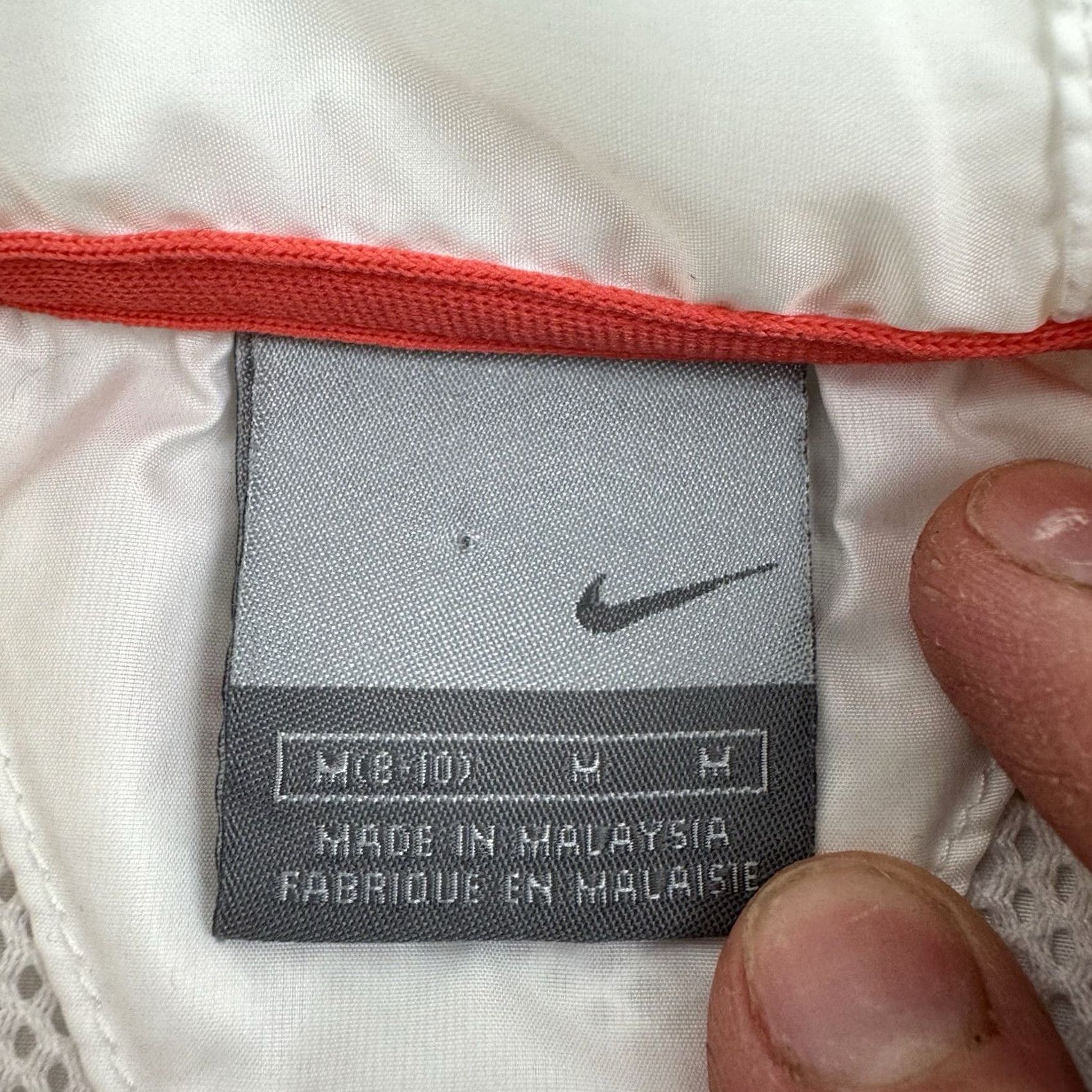 Nike VINTAGE Nike Windbreaker Womens Jacket M White Hooded Sports 90s Y2K Size M / US 6-8 / IT 42-44 - 4 Thumbnail