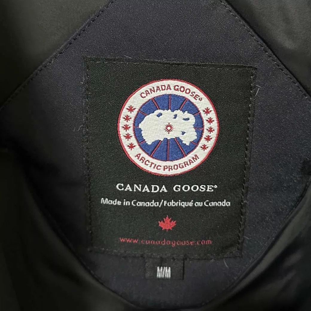 Canada Goose Canada Goose 98 New M down jacket Size US M / EU 48-50 / 2 - 5 Thumbnail