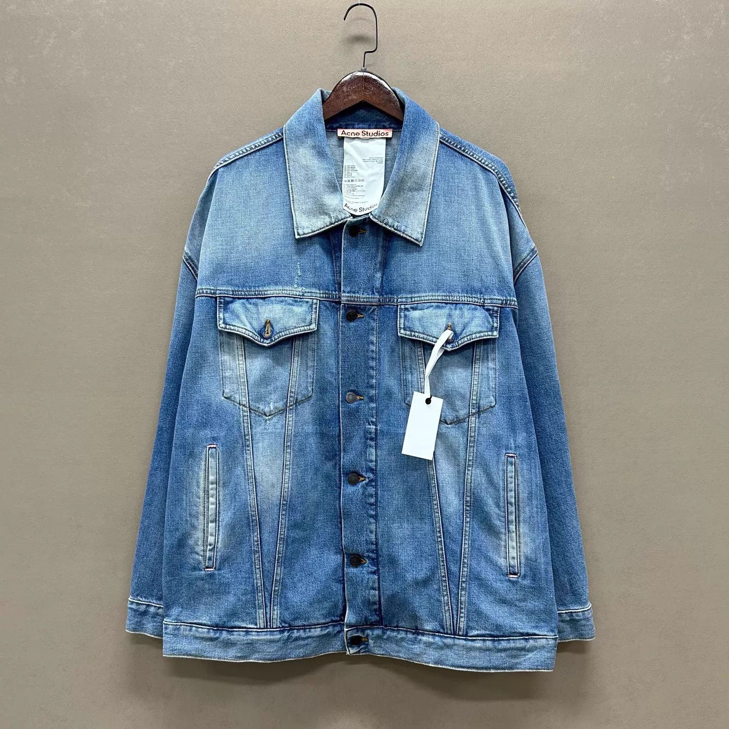 Acne Studios Acne Studios Vintage Blue Relaxed DenimJacket Mint Size US L / EU 52-54 / 3 - 1 Thumbnail