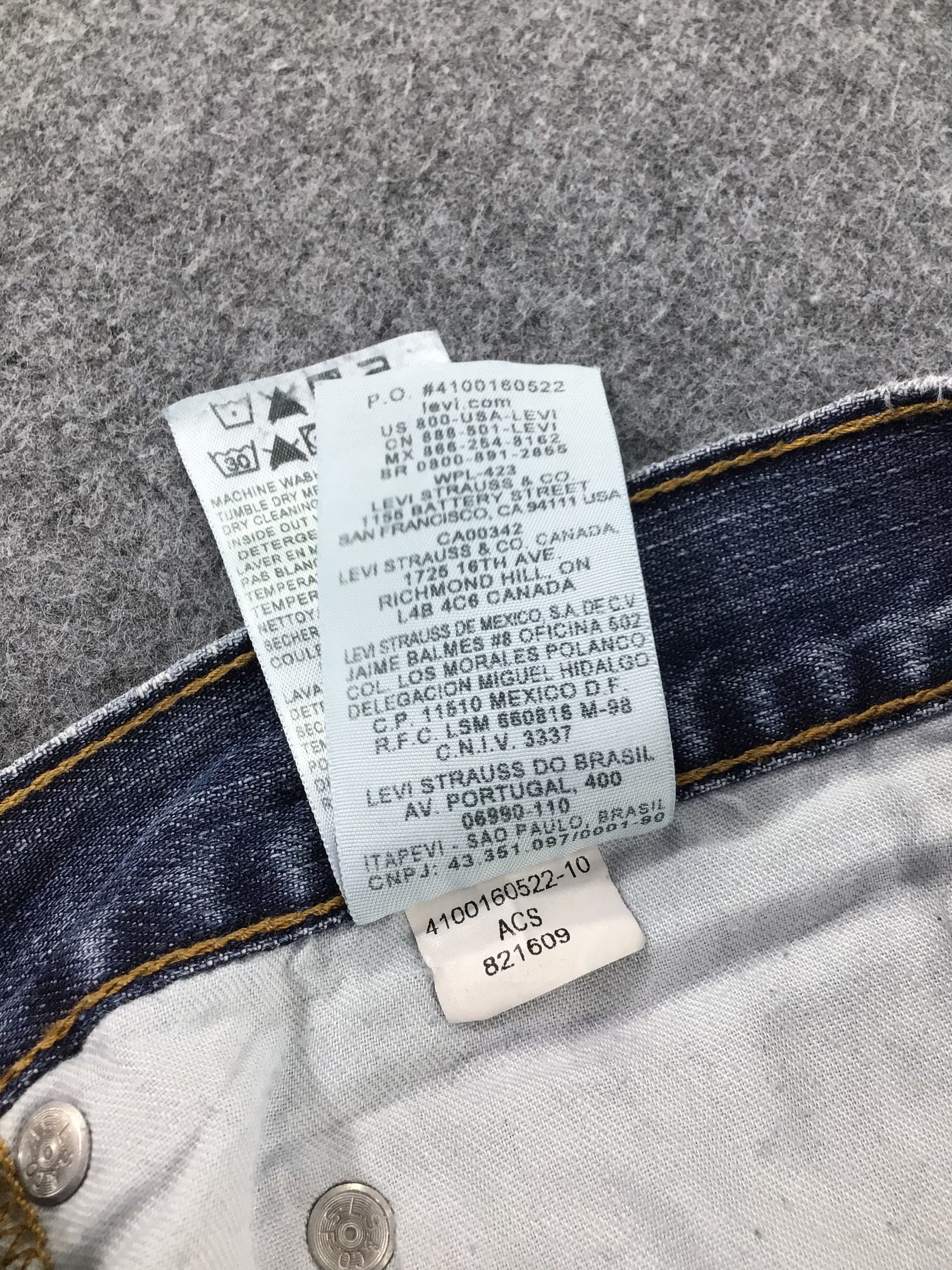 Levi's Vintage Levi's 559 Jeans Faded Blue Denim KJ289 Size US 32 / EU 48 - 12 Thumbnail