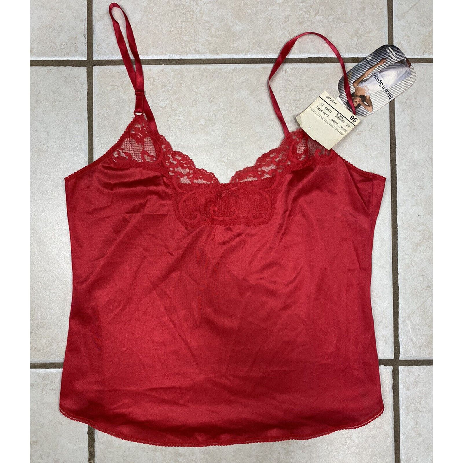 Other VTG NWT JCPenney Wireless Red Lace Satin Tank Top USA Size ONE SIZE - 1 Thumbnail