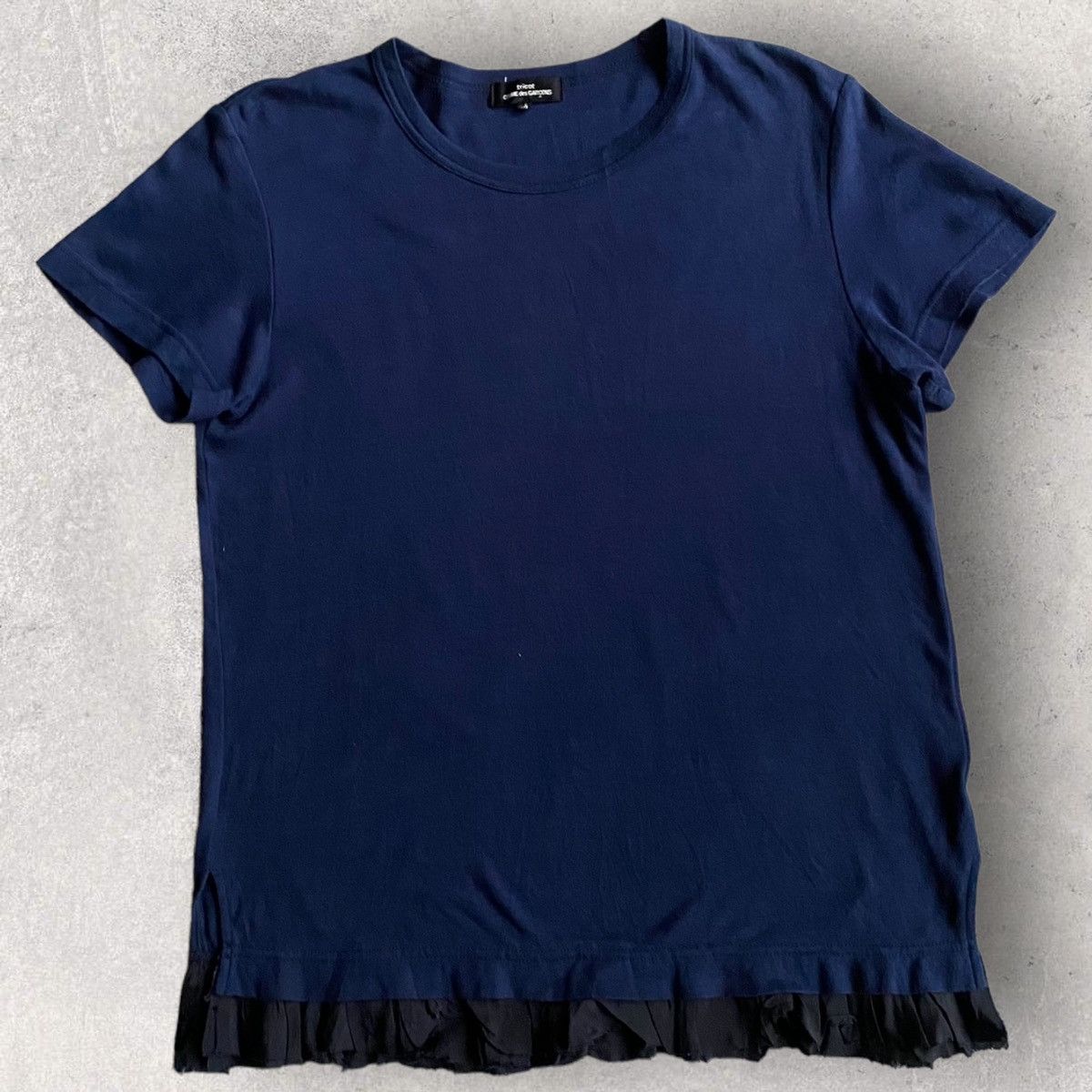 Comme des Garcons Tricot CDG Raffle Hem Tee Size M / US 6-8 / IT 42-44 - 1 Thumbnail