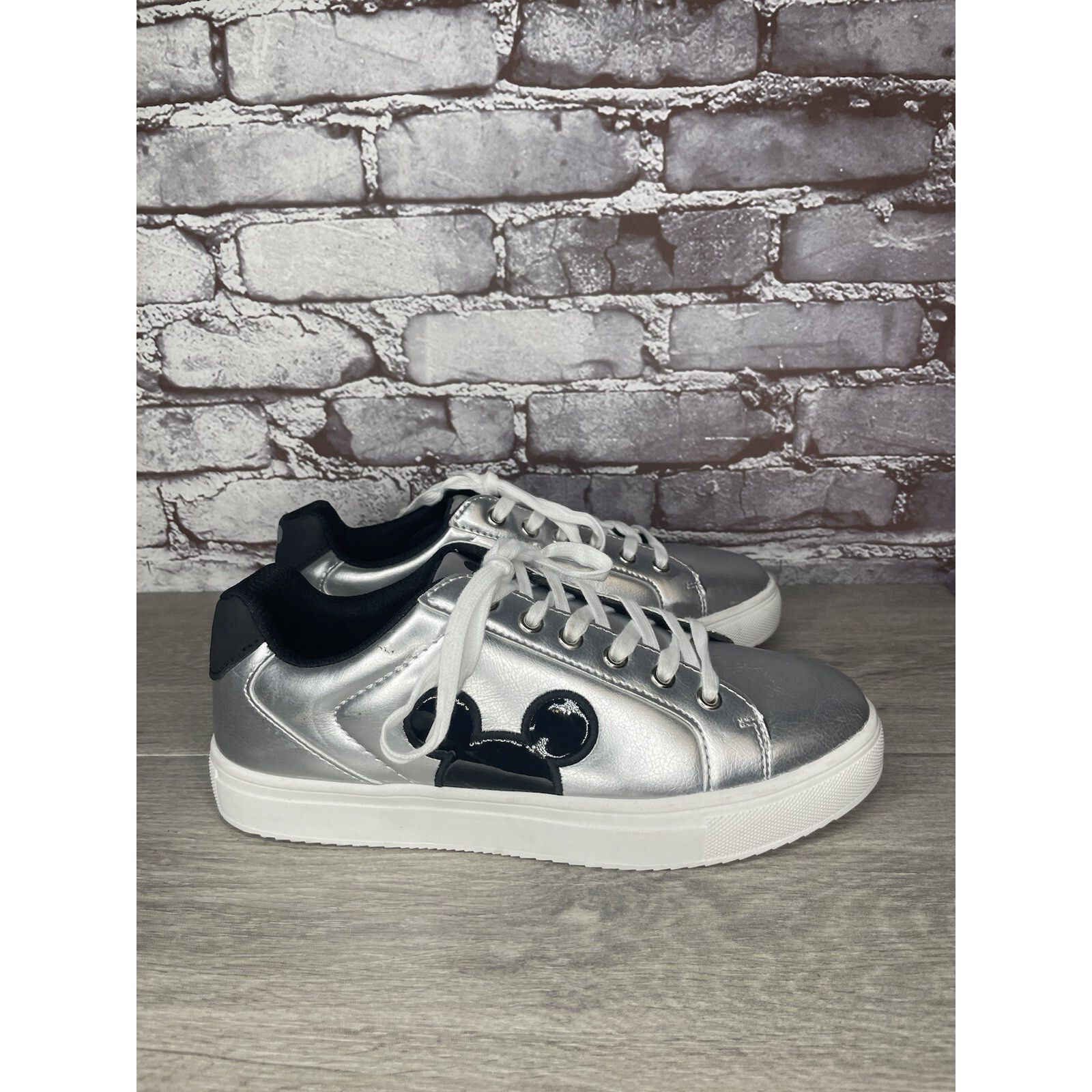 Disney Disney Mickey Mouse Silver Metallic Textile Lace Up Low Snea Size US 10 / IT 40 - 15 Thumbnail