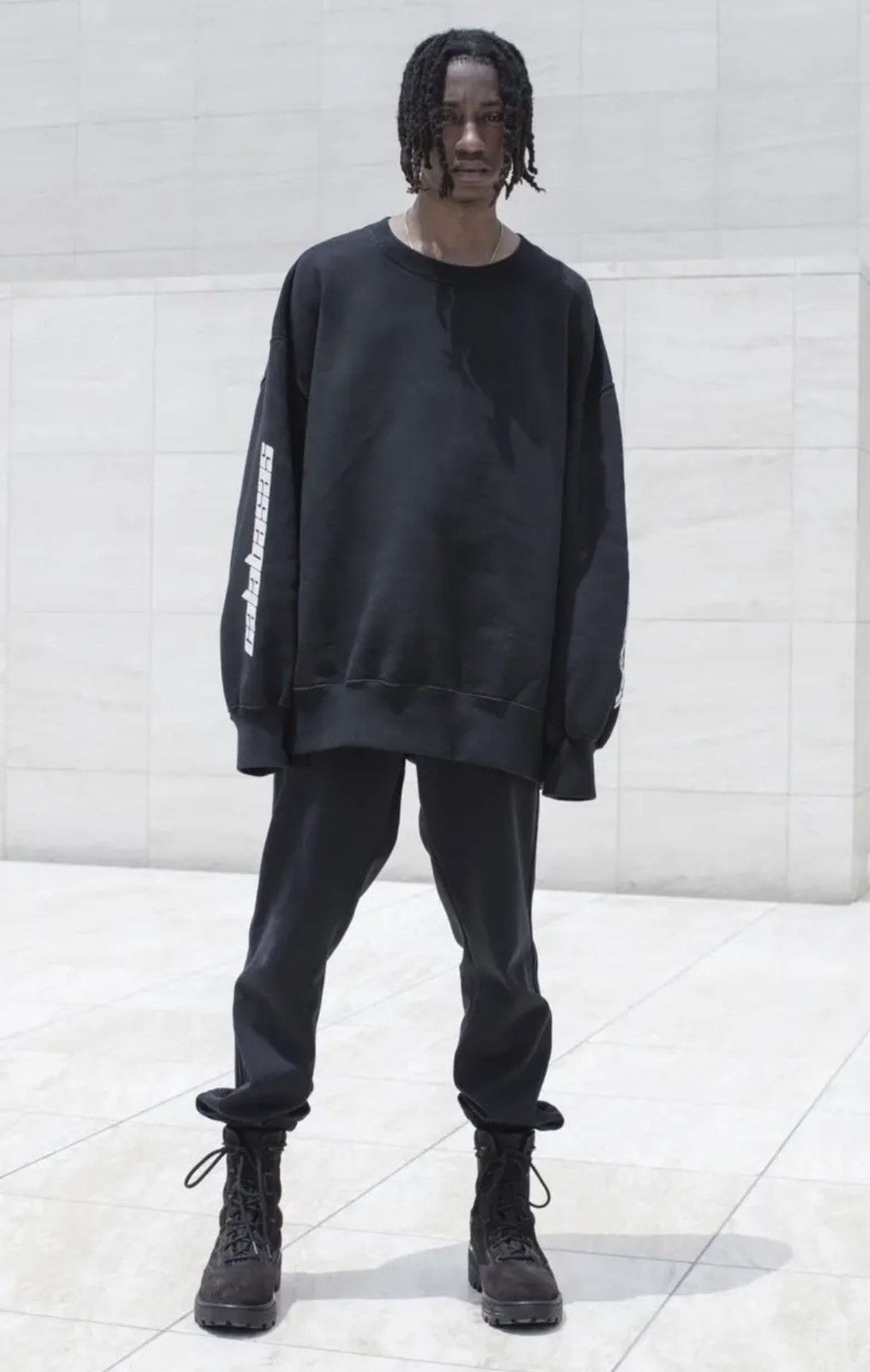 Kanye West YEEZY SEASON 4 CALABASAS ARM LOGO SWEATSHIRT Size US S / EU 44-46 / 1 - 2 Thumbnail