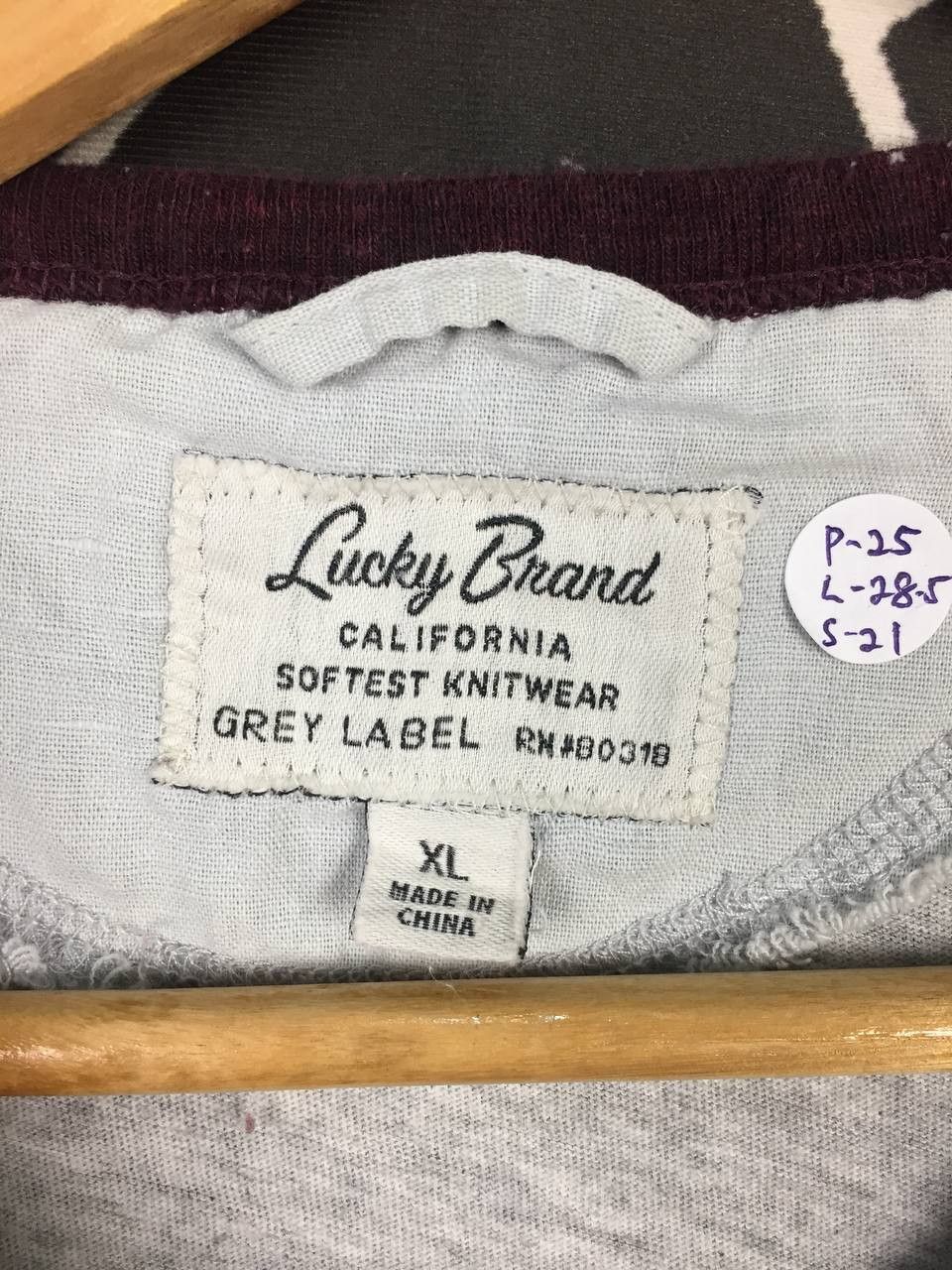 Lucky Brand × Vintage Lucky Brand California Softest Knitwear Grey Label Tee Size US XL / EU 56 / 4 - 8 Thumbnail