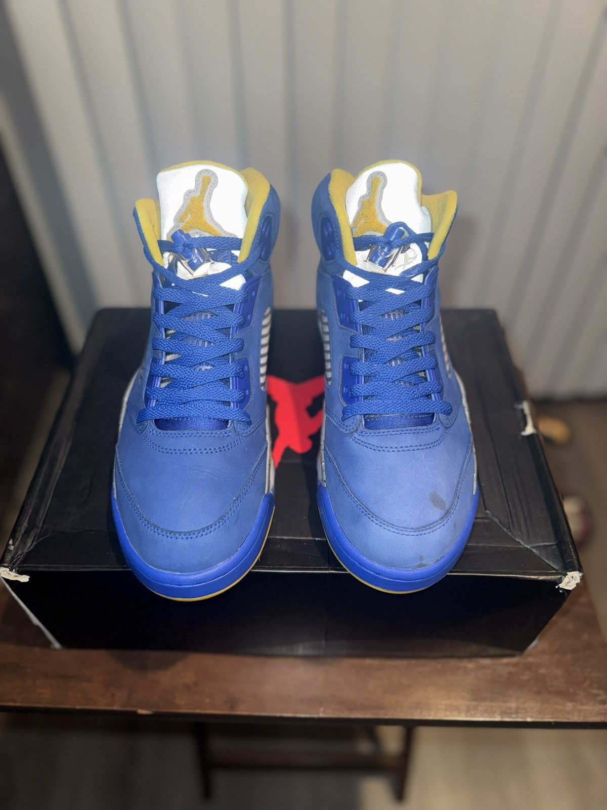 Jordan Brand Jordan 5 Laney Varsity Royal Lightly Worn OG Box Size $150 Size US 9.5 / EU 42-43 - 1 Thumbnail
