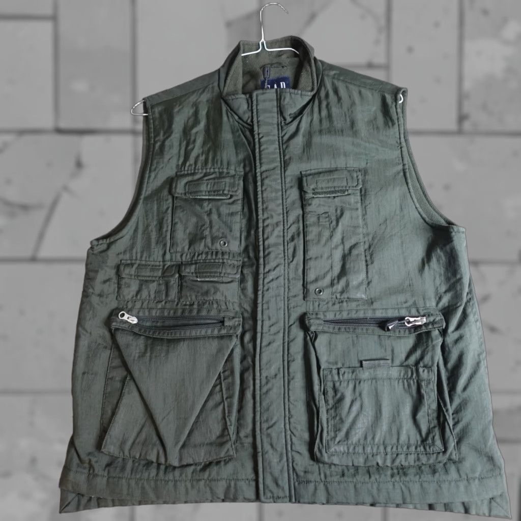 Vintage VINTAGE Gap Vest Medium Green Nylon Fleece Full Zip Embroidered Casual Men XS? (Error) Size US M / EU 48-50 / 2 - 1 Thumbnail