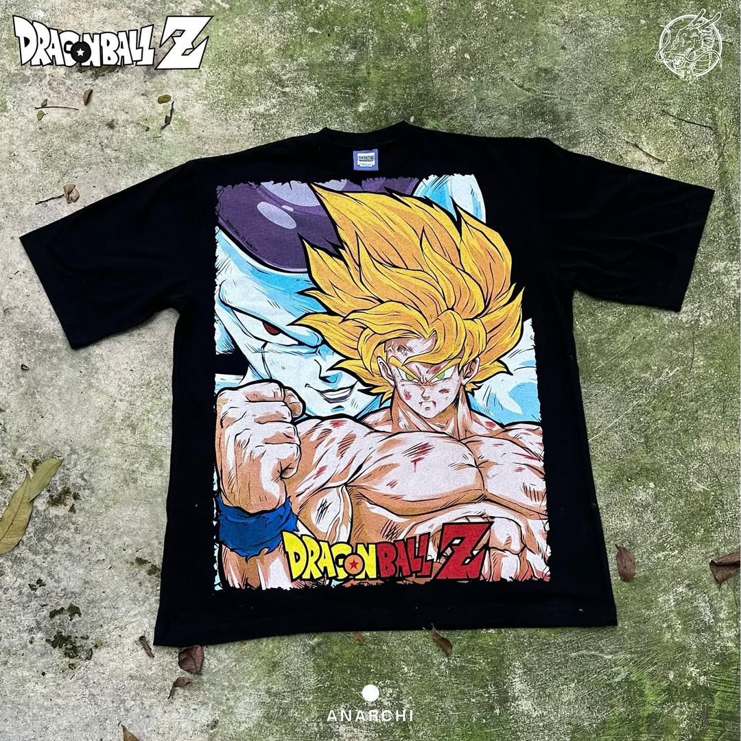 Anime × Japanese Brand Rare 🔥 Goku SSJ x Frieza Modern T-shirt Size US XL / EU 56 / 4 - 1 Thumbnail