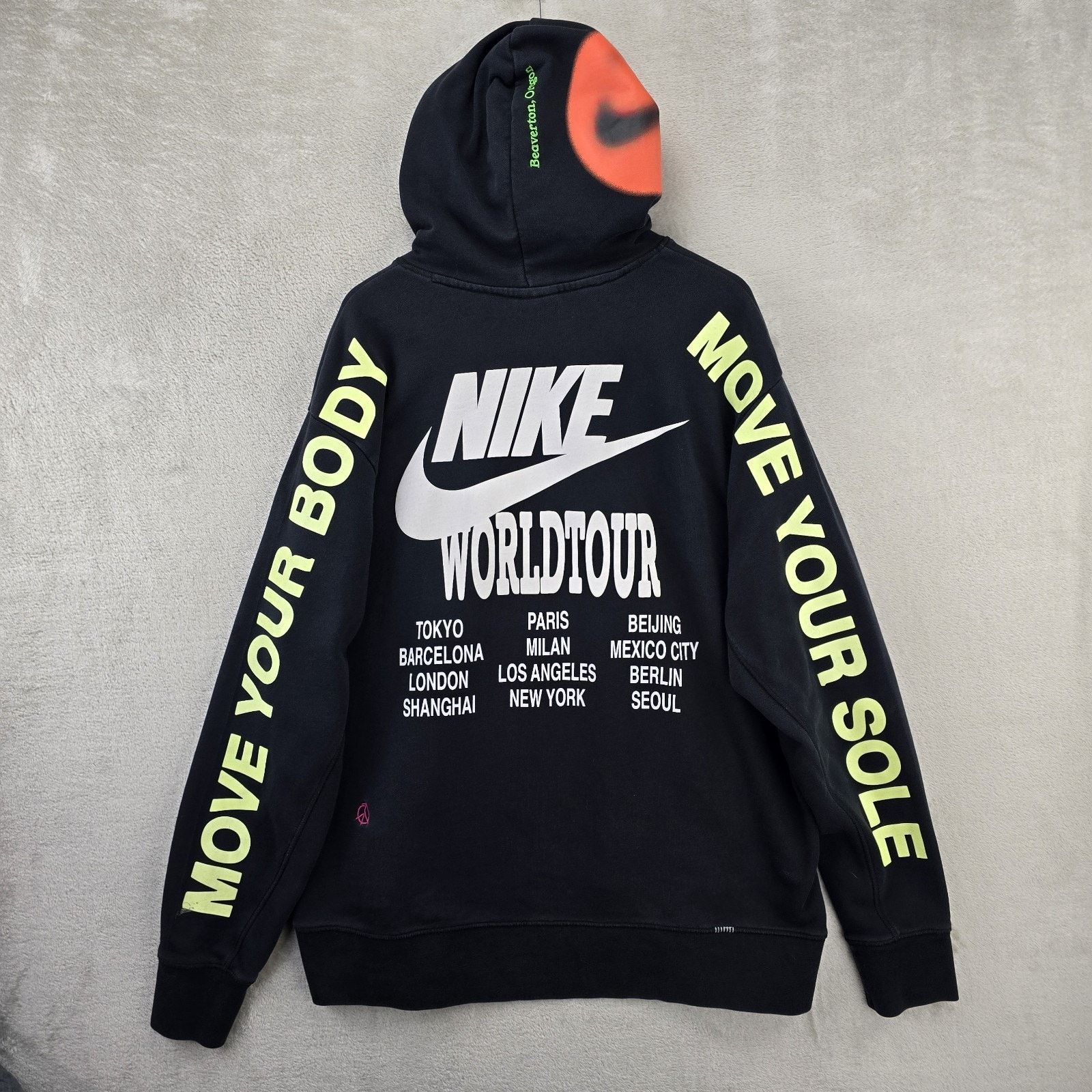 Nike Nike World Tour Graffiti Print Hoodie Mens XL Sweatshirt Size US XL / EU 56 / 4 - 11 Thumbnail