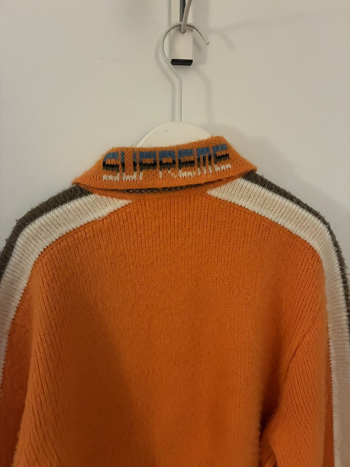 Supreme 23ss Sleeve Stripe Zip Up Sweater in orange 