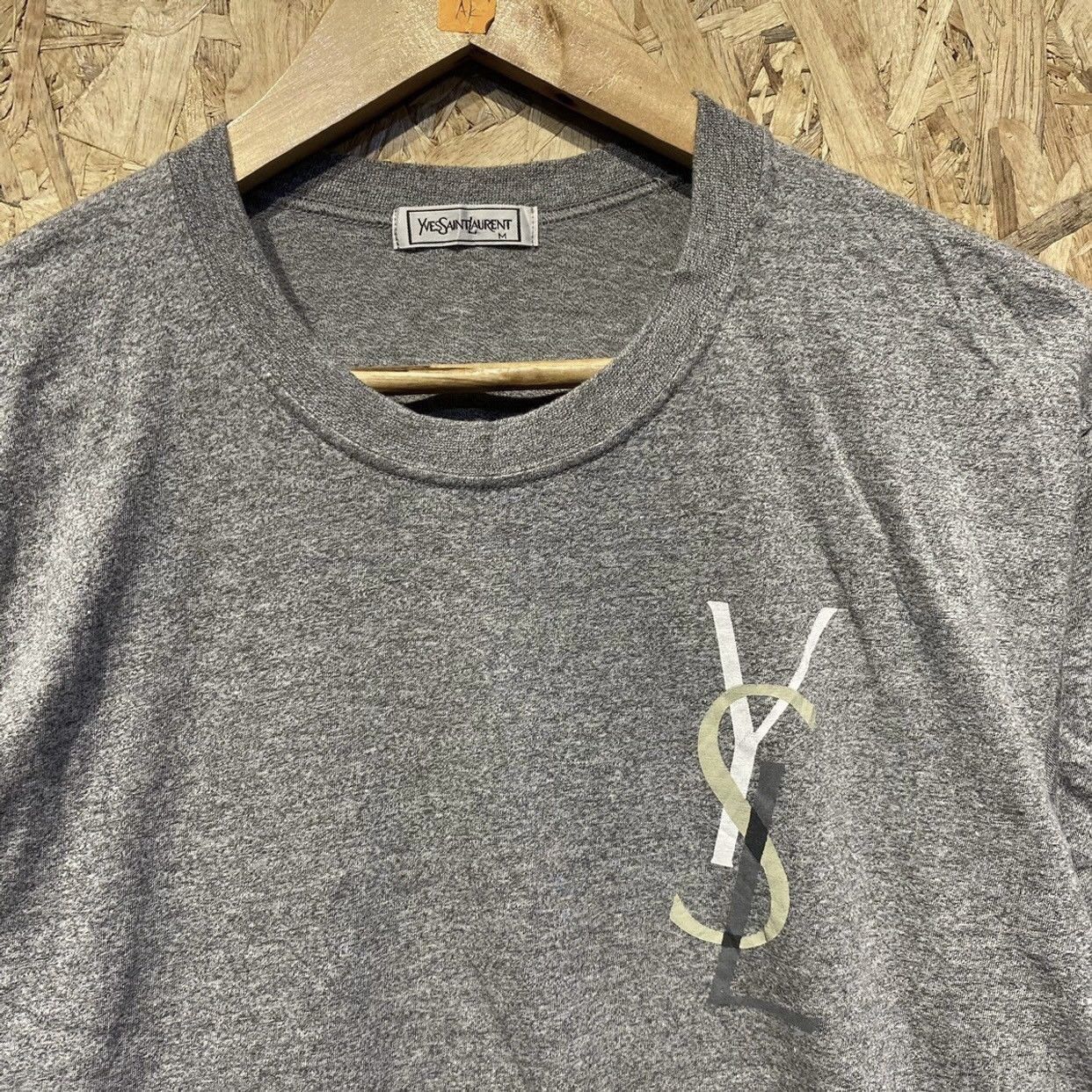 Yves Saint Laurent VINTAGE‼️Yves Saint Laurent Logo Chest T-Shirts Size US M / EU 48-50 / 2 - 3 Thumbnail