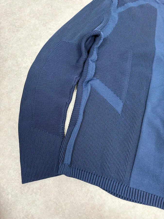 Emporio Armani AW2020 Emporio Armani Navy Modern Wave Wool Sweater Size S / US 4 / IT 40 - 7 Thumbnail