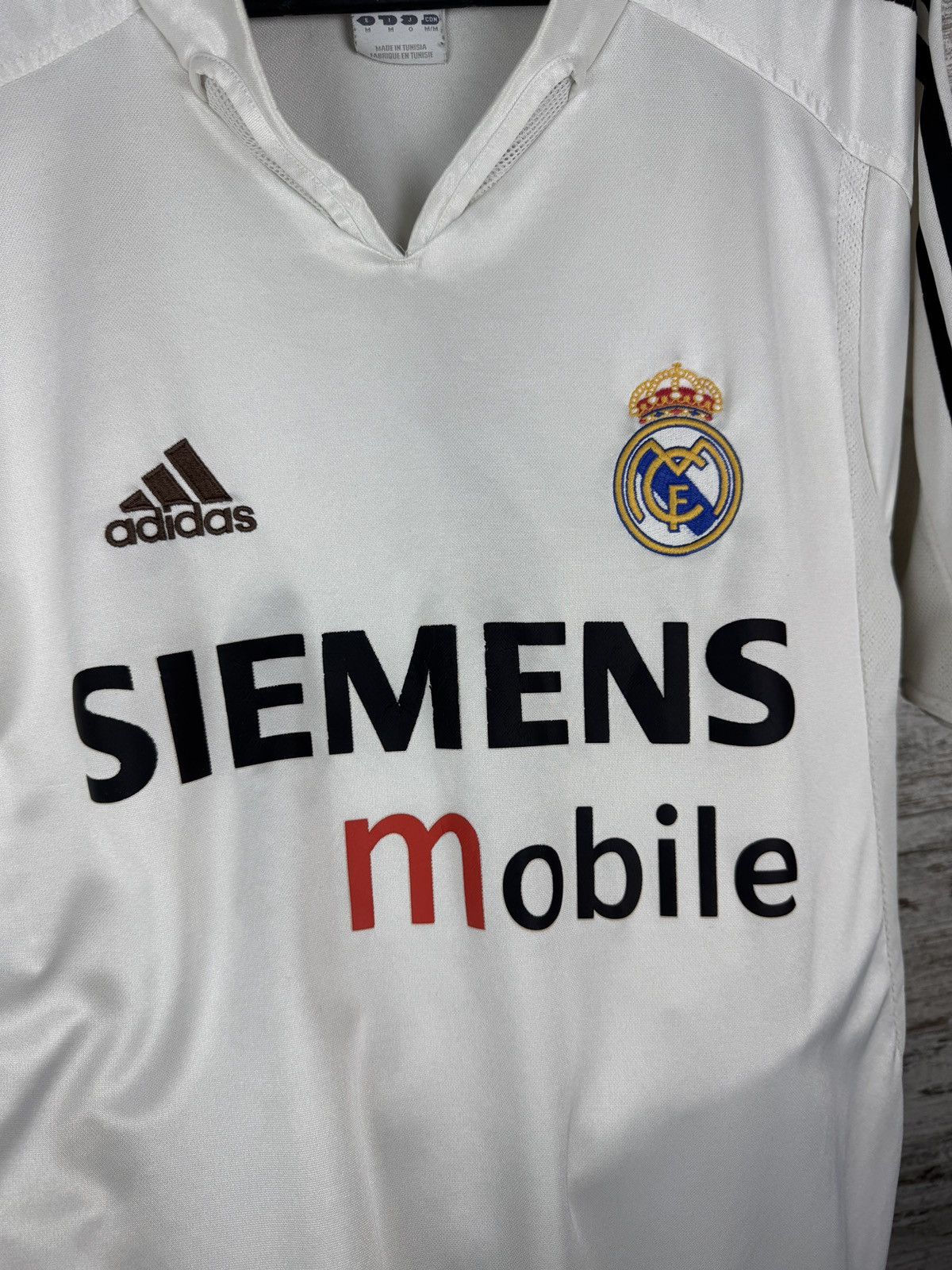 Adidas Mens Vintage Adidas Real Madrid 2003/04 home t-shirt jersey Size US M / EU 48-50 / 2 - 8 Thumbnail