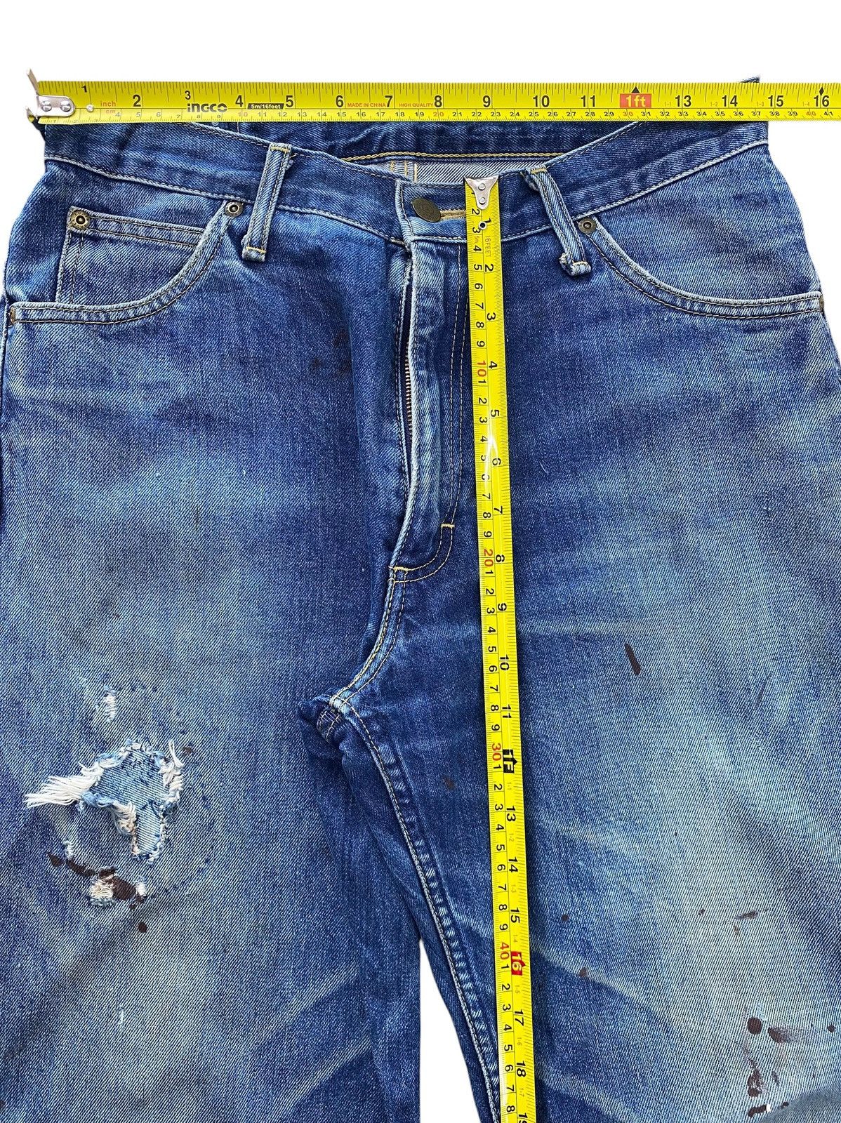 Eddie Bauer Eddie Bauer Faded Blue Wash Distressed Straight Leg Jeans Size US 30 / EU 46 - 6 Thumbnail