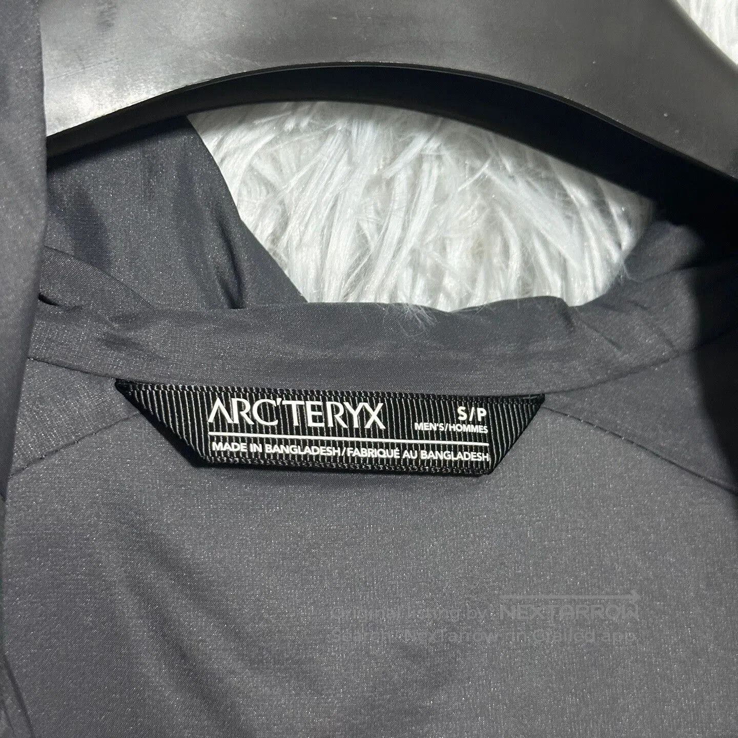 Arc'teryx Arcteryx Atom LT Hoody in Water Wave Gray. Size US S / EU 44-46 / 1 - 3 Thumbnail