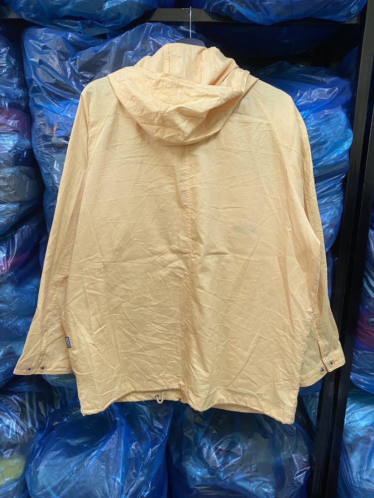 Vintage Vintage Second Club Early Bears Yellow Hooded Windbreaker Size US M / EU 48-50 / 2 - 7 Thumbnail