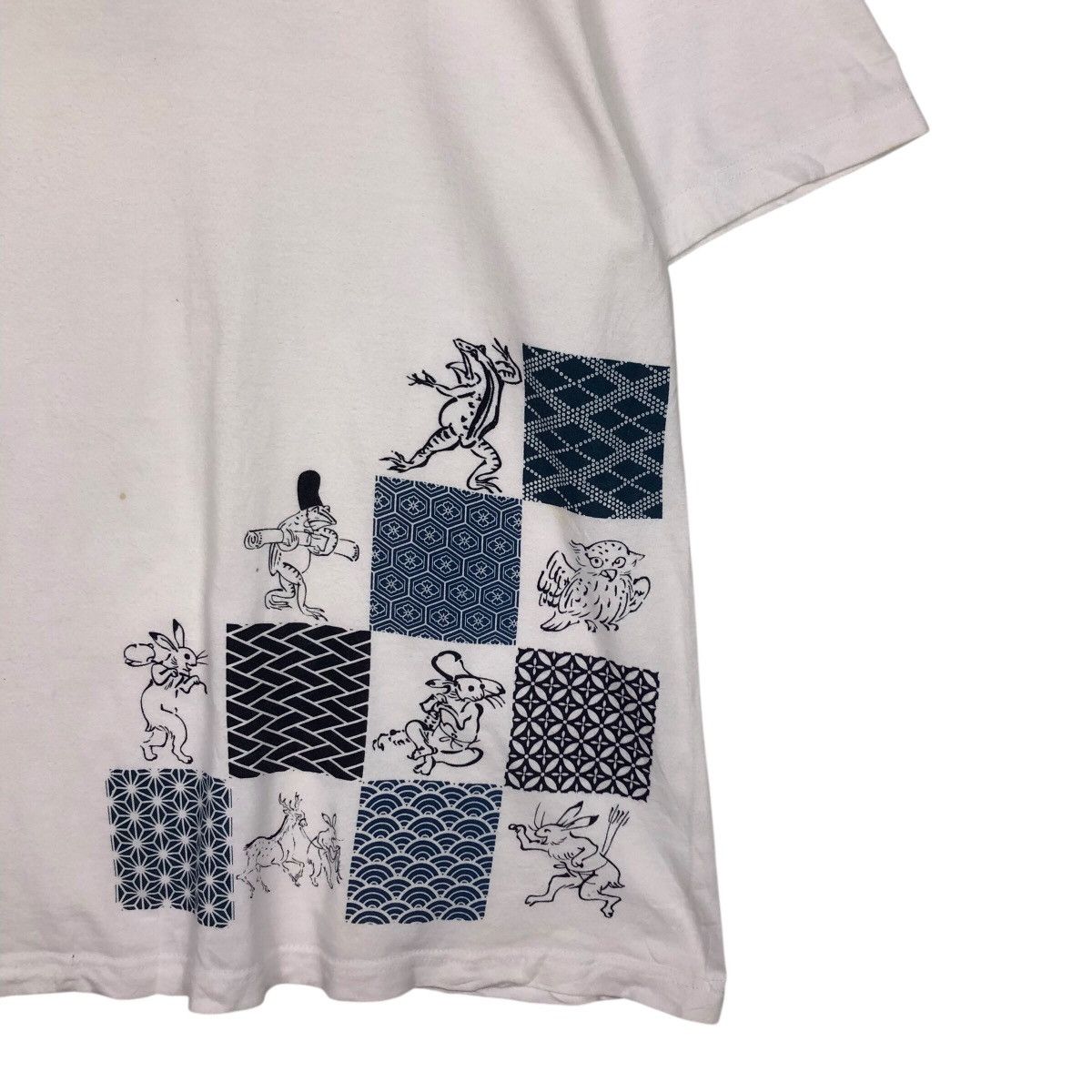 Japanese Brand 📌Vintage Short Sleeve Tee Kurashiriya Big Logo Issey Miyake Size US XL / EU 56 / 4 - 7 Thumbnail