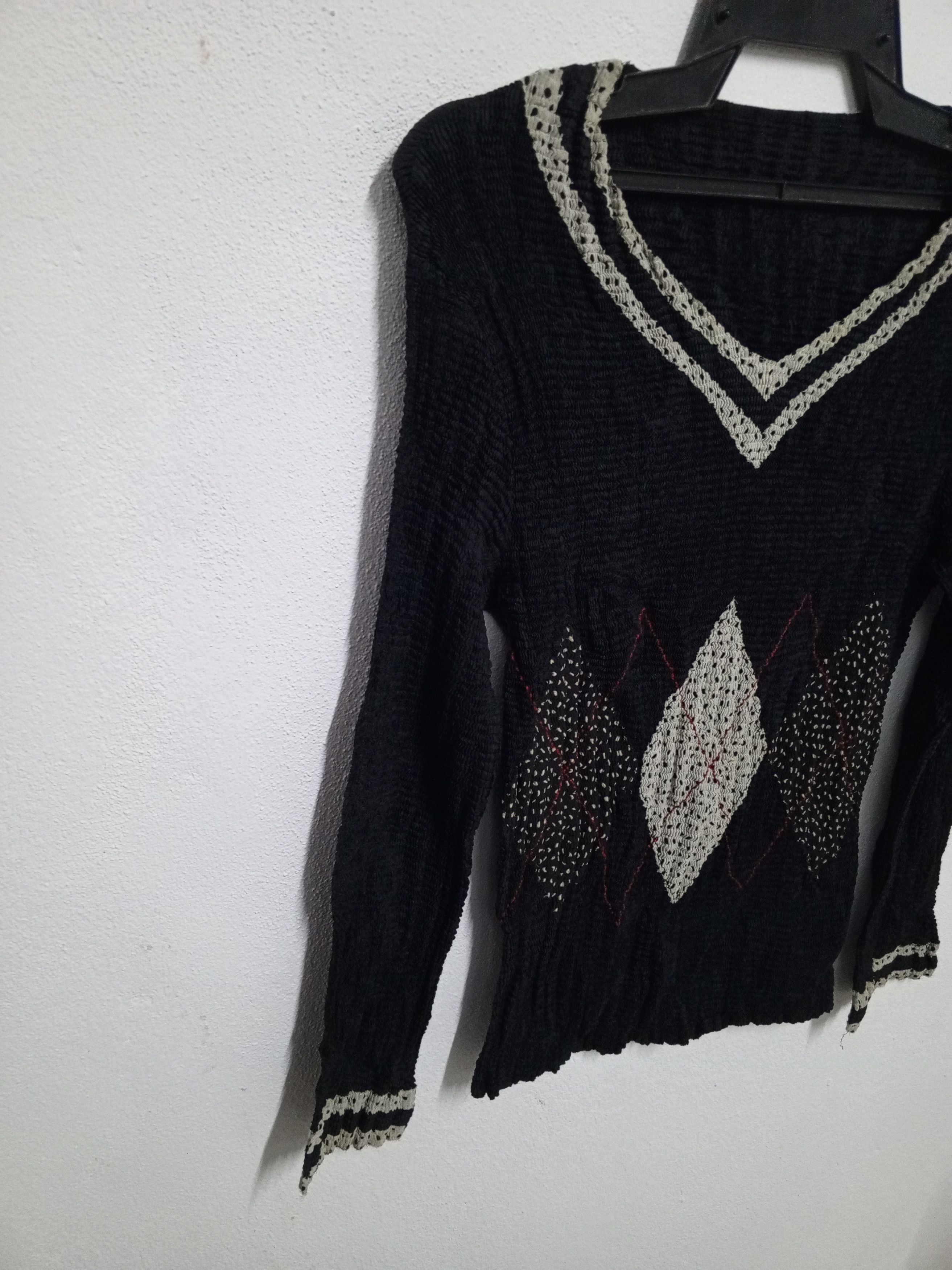 Aran Isles Knitwear { vtg Japan } Yukiko hanai knitwear rare Size XS / US 0-2 / IT 36-38 - 4 Thumbnail