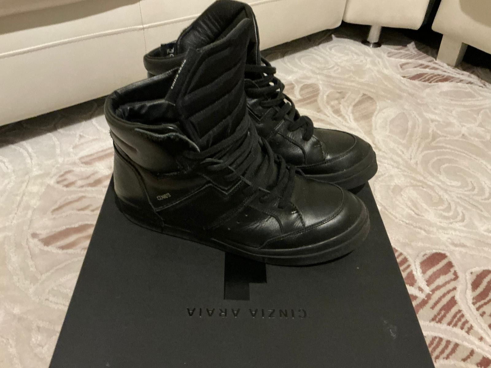 Cinzia Araia Cinzia Araia Hightop Sneaker Size US 8 / EU 41 - 1 Thumbnail