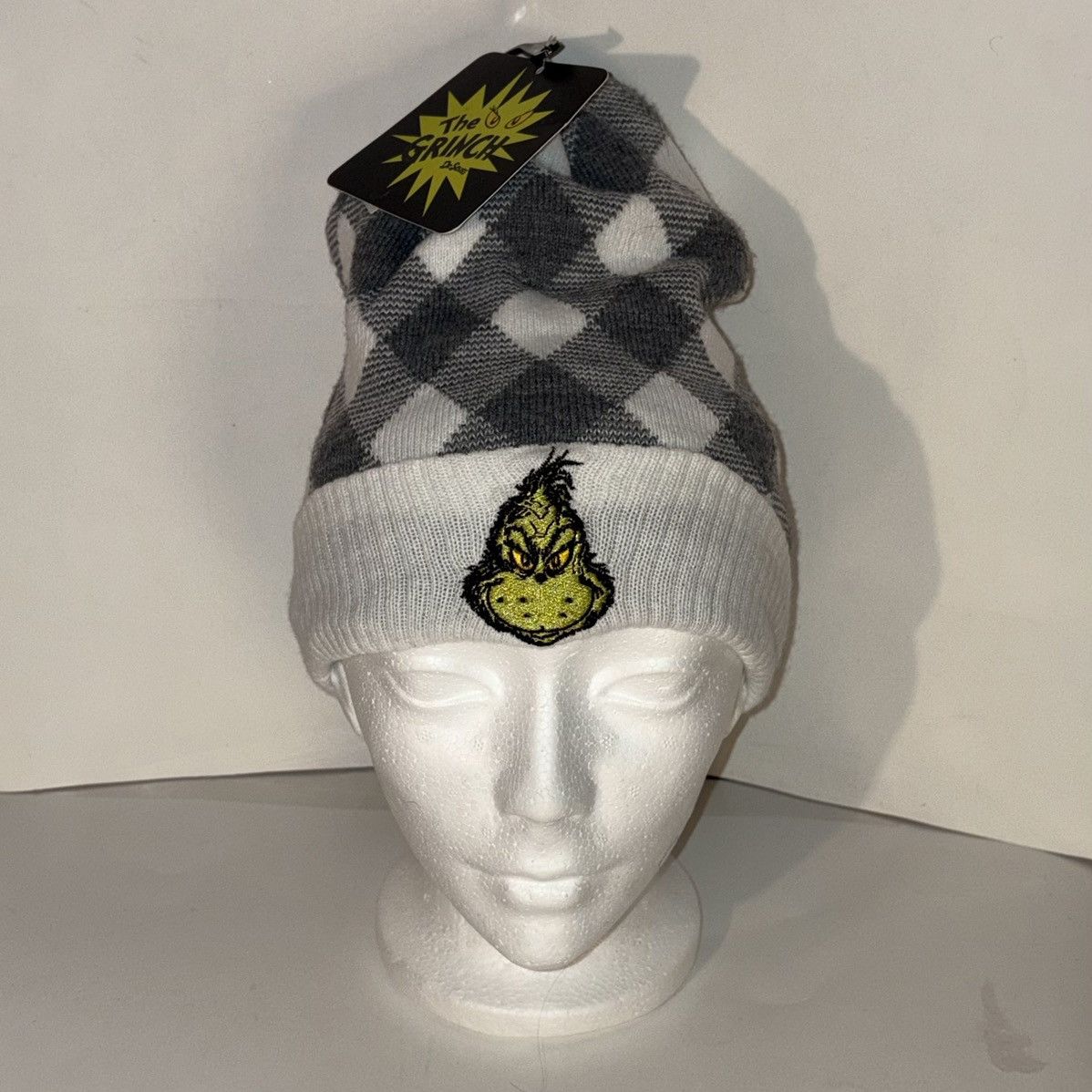 Mad Engine The Grinch Dr. Seuss MAD Engine Grey & White Winter Beanie Size ONE SIZE - 1 Thumbnail