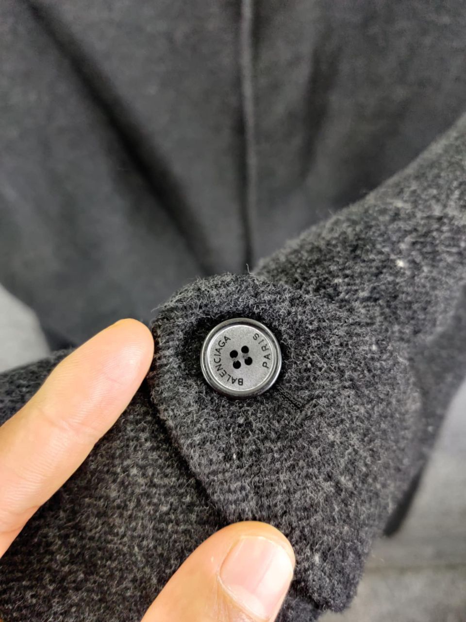 Balenciaga Balenciaga Paris Pour Homme Soft Wool Single Breasted Coat Size US L / EU 52-54 / 3 - 13 Thumbnail