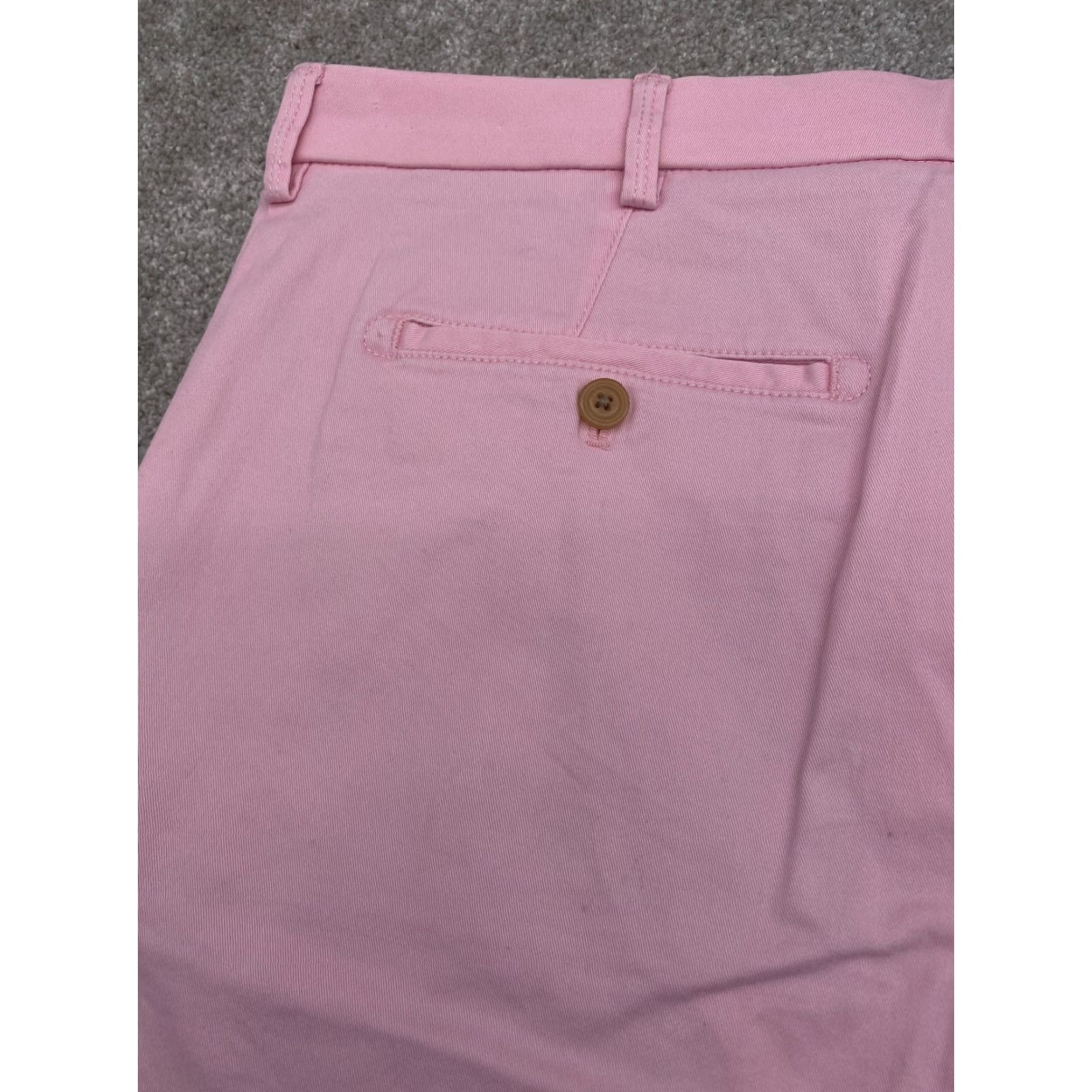 Izod IZOD Saltwater Shorts Men's 36x10 Pink Stretch Flat Front Chino Regular Cotton Spandex Womens? Size US 36 / EU 52 - 7 Thumbnail