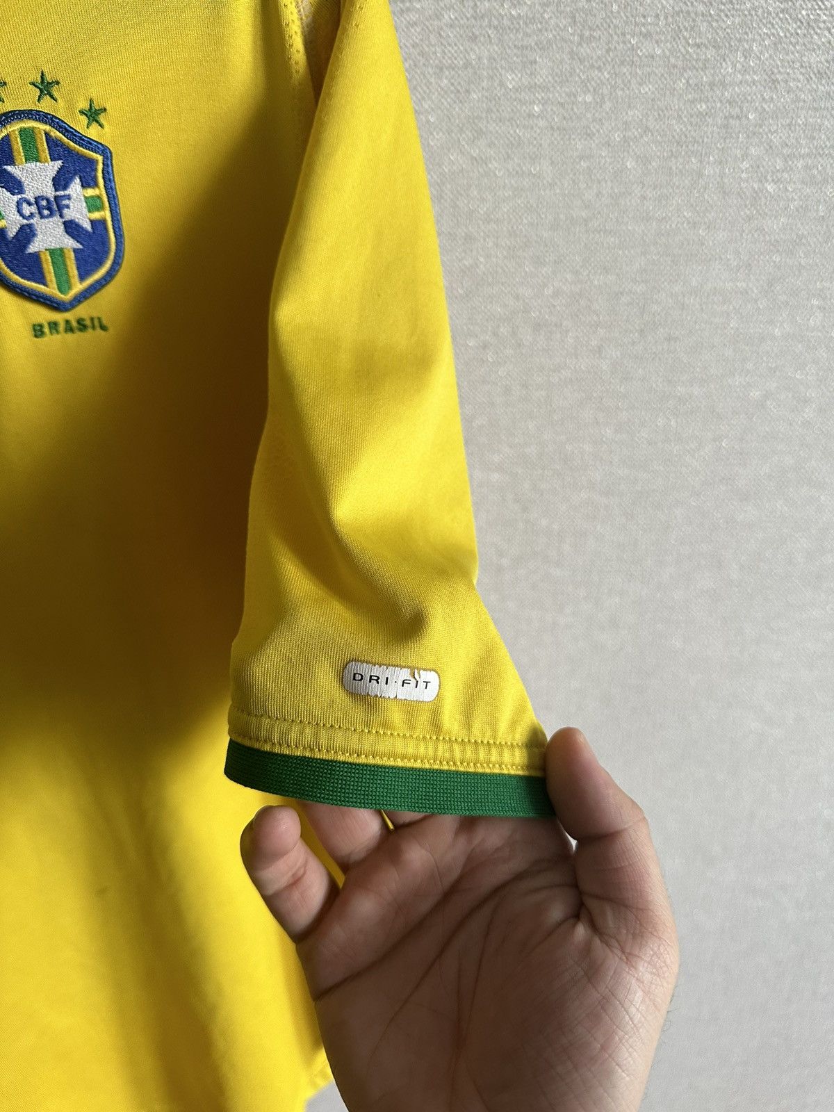 Nike 2000 Nike Brazil Vintage Home Soccer Jersey Size US L / EU 52-54 / 3 - 8 Thumbnail