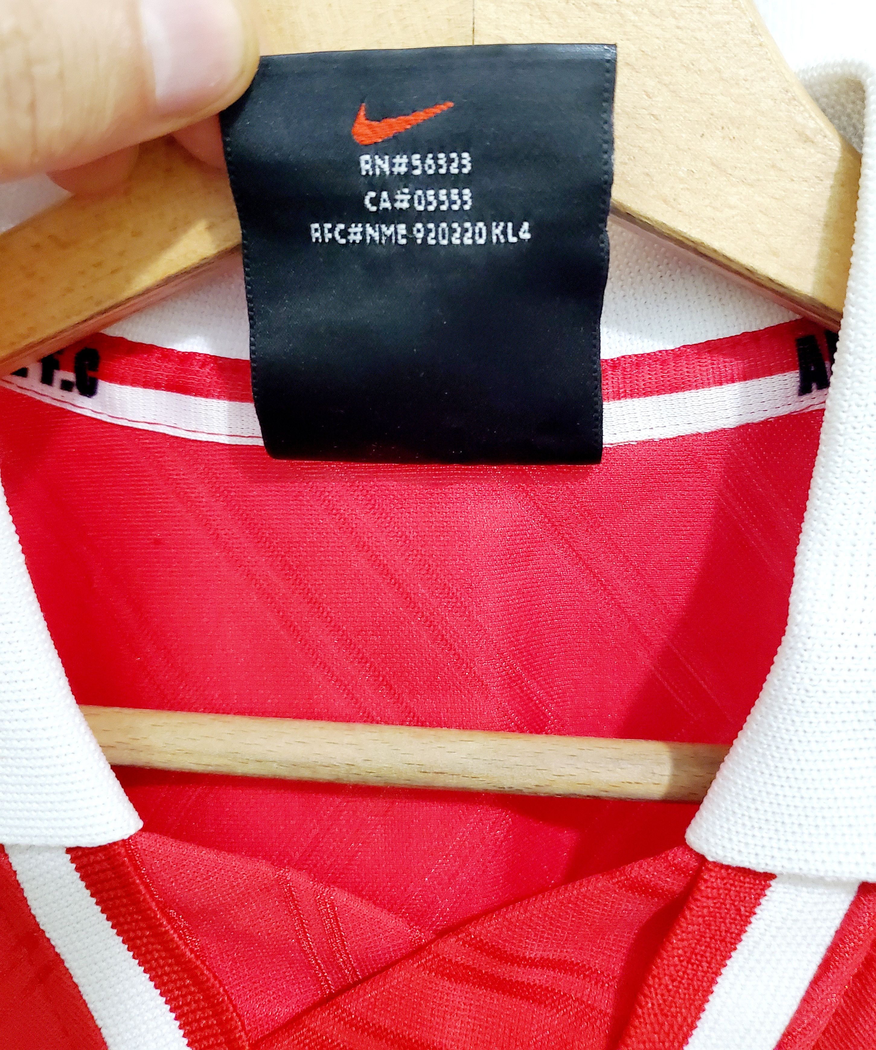 Nike × Vintage 1996-98 Arsenal FC GUNNERS London Home jersey new conditionL Size US L / EU 52-54 / 3 - 7 Thumbnail