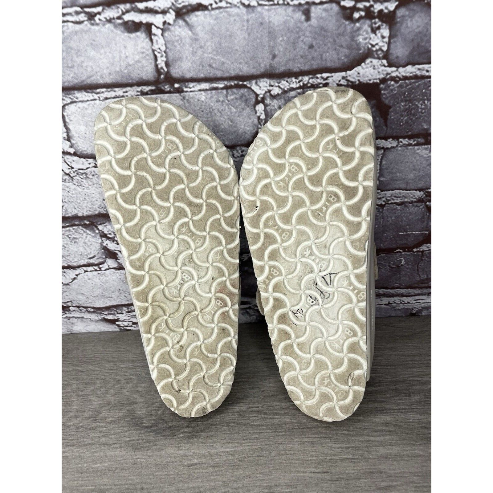 Birkenstock Birkenstock Boston White Leather Strap Slides Clogs Shoes Wo Size US 6.5 / IT 36.5 - 9 Thumbnail