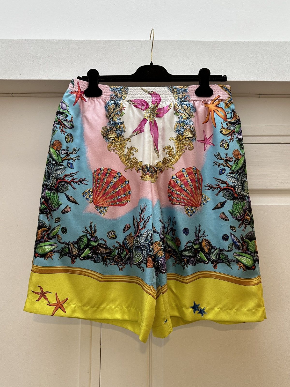 Versace Versace Trésor de la Mer SS2019 shorts Size US 32 / EU 48 - 1 Thumbnail